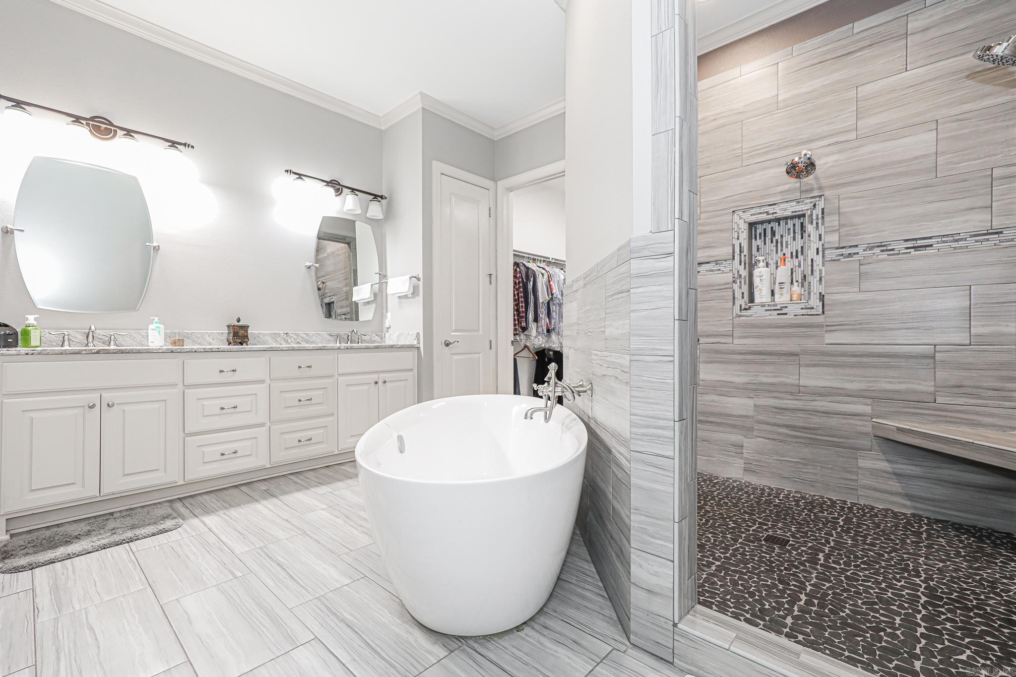 HURRICANE LAKE VILLA ESTATES - Residential