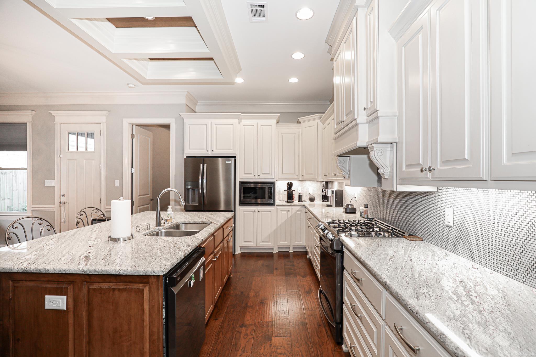 HURRICANE LAKE VILLA ESTATES - Residential