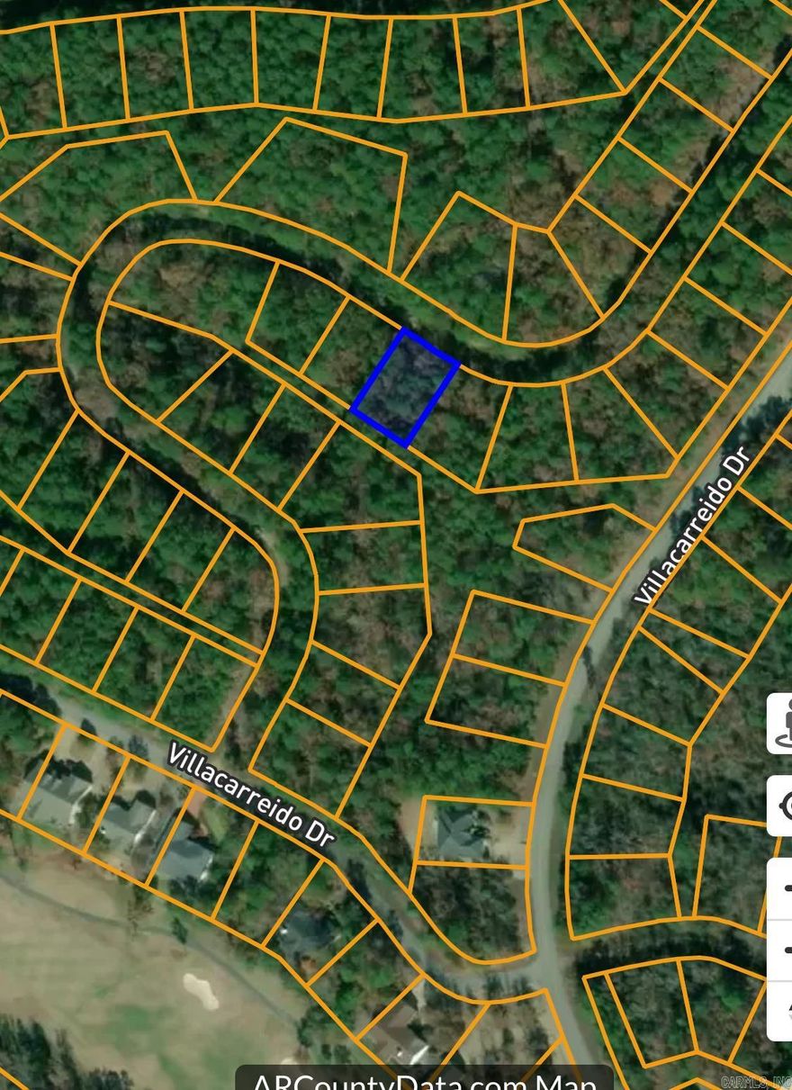 Outdoor adventure, historical attractions and amenities close by. 20 min drive from Historic Hot Springs and 45 min to Little Rock. Great lot in desired area in Hot Springs Village. Don't miss this opportunity.