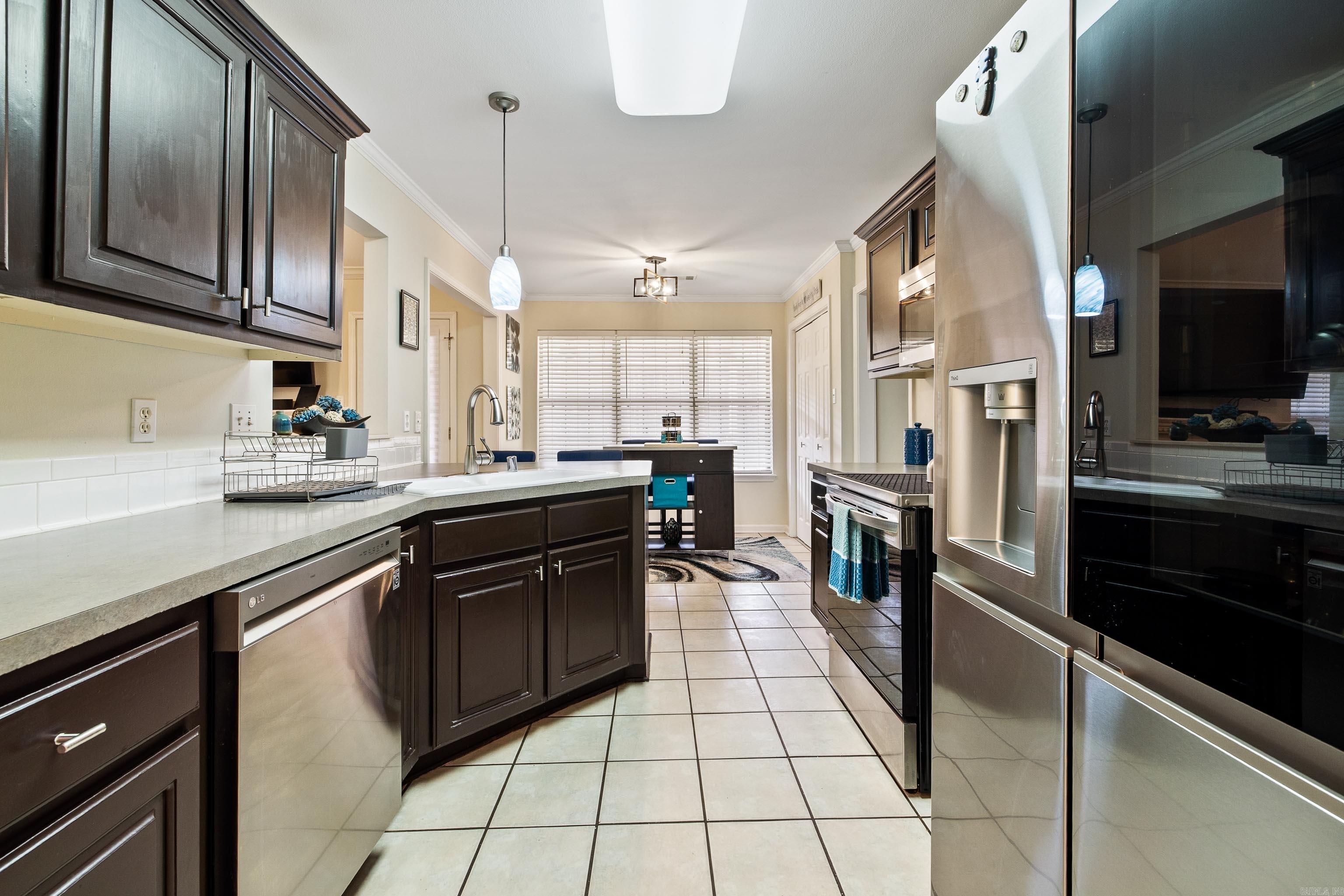 RIVER OAKS VILLAGE - Residential