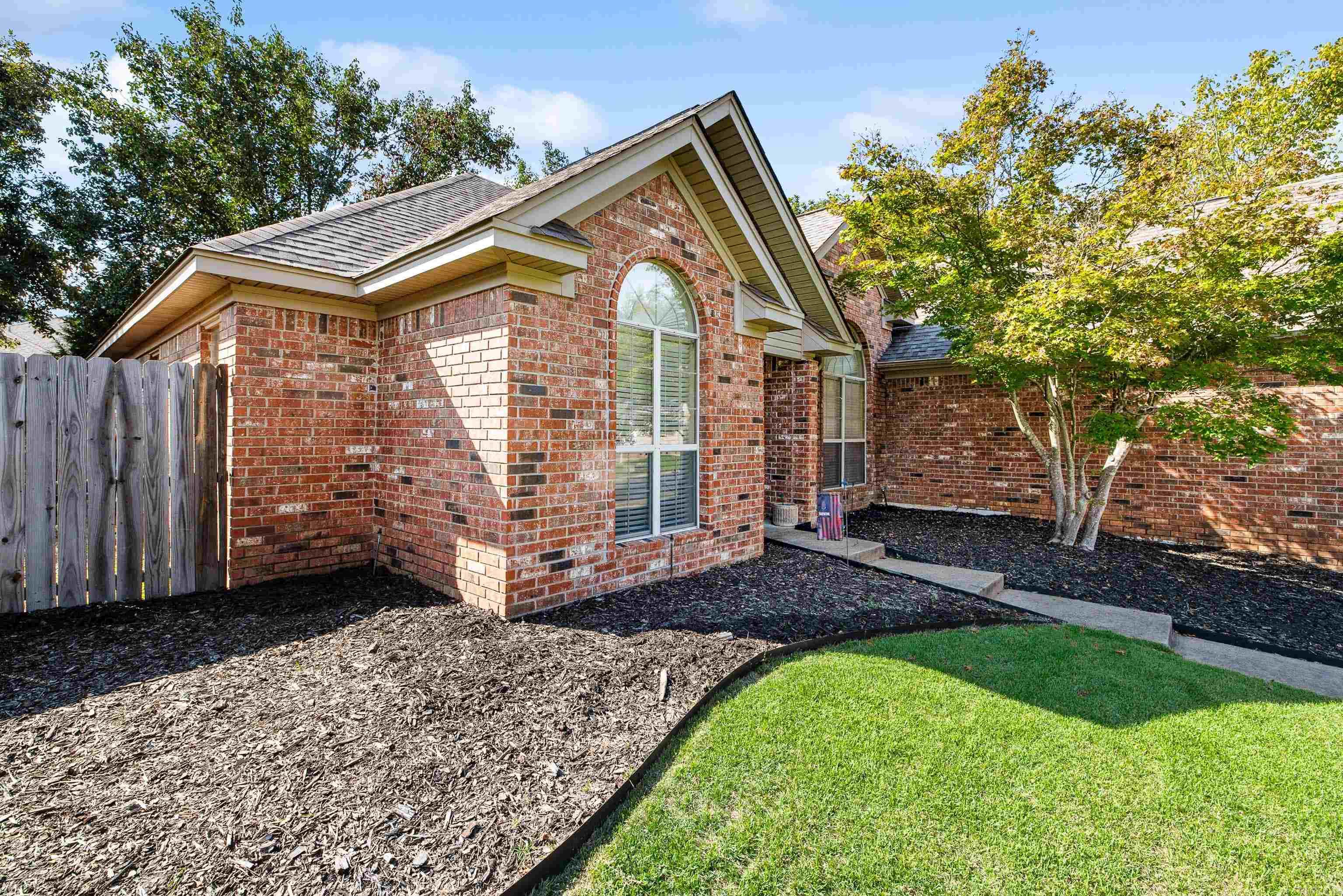 RIVER OAKS VILLAGE - Residential