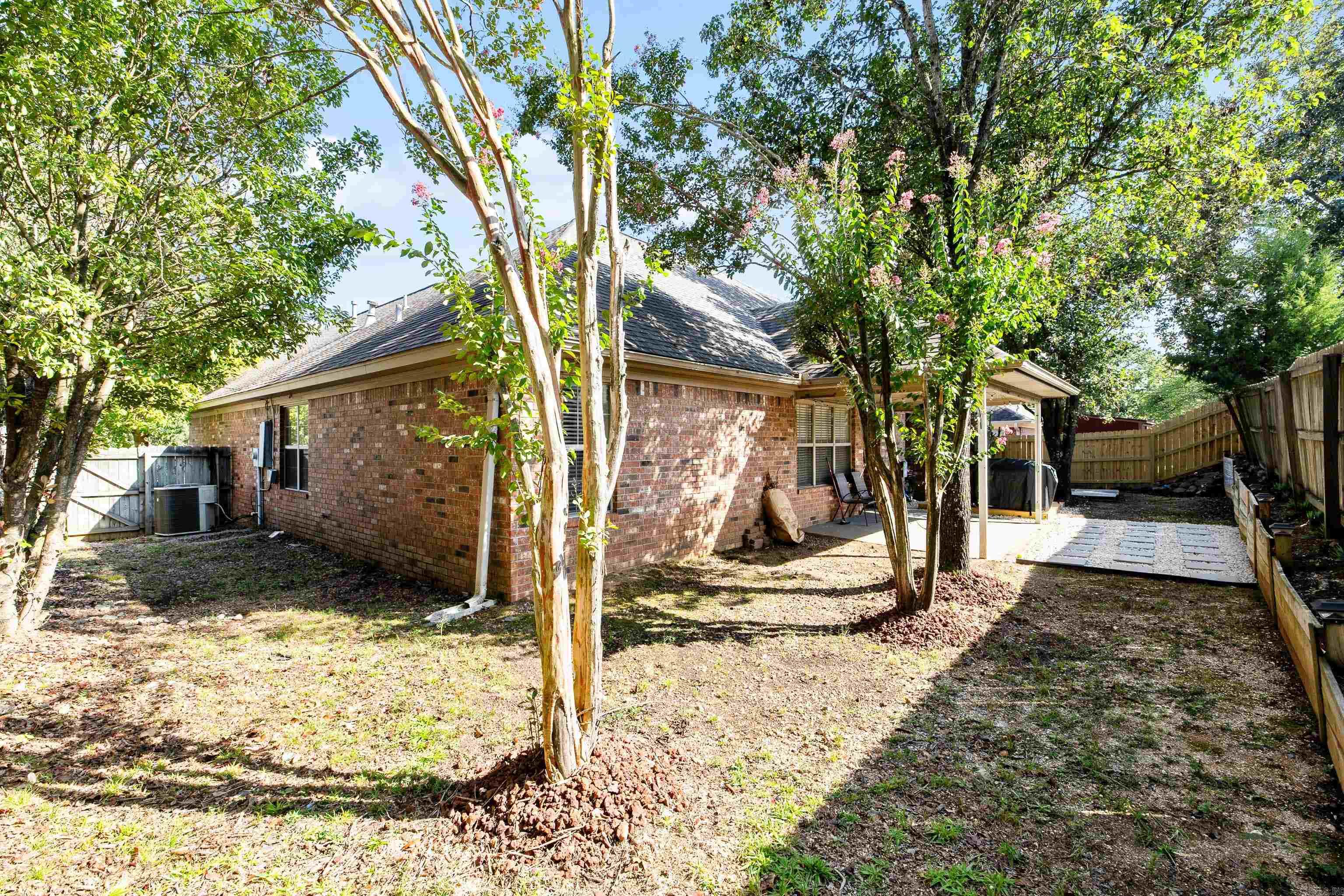 RIVER OAKS VILLAGE - Residential
