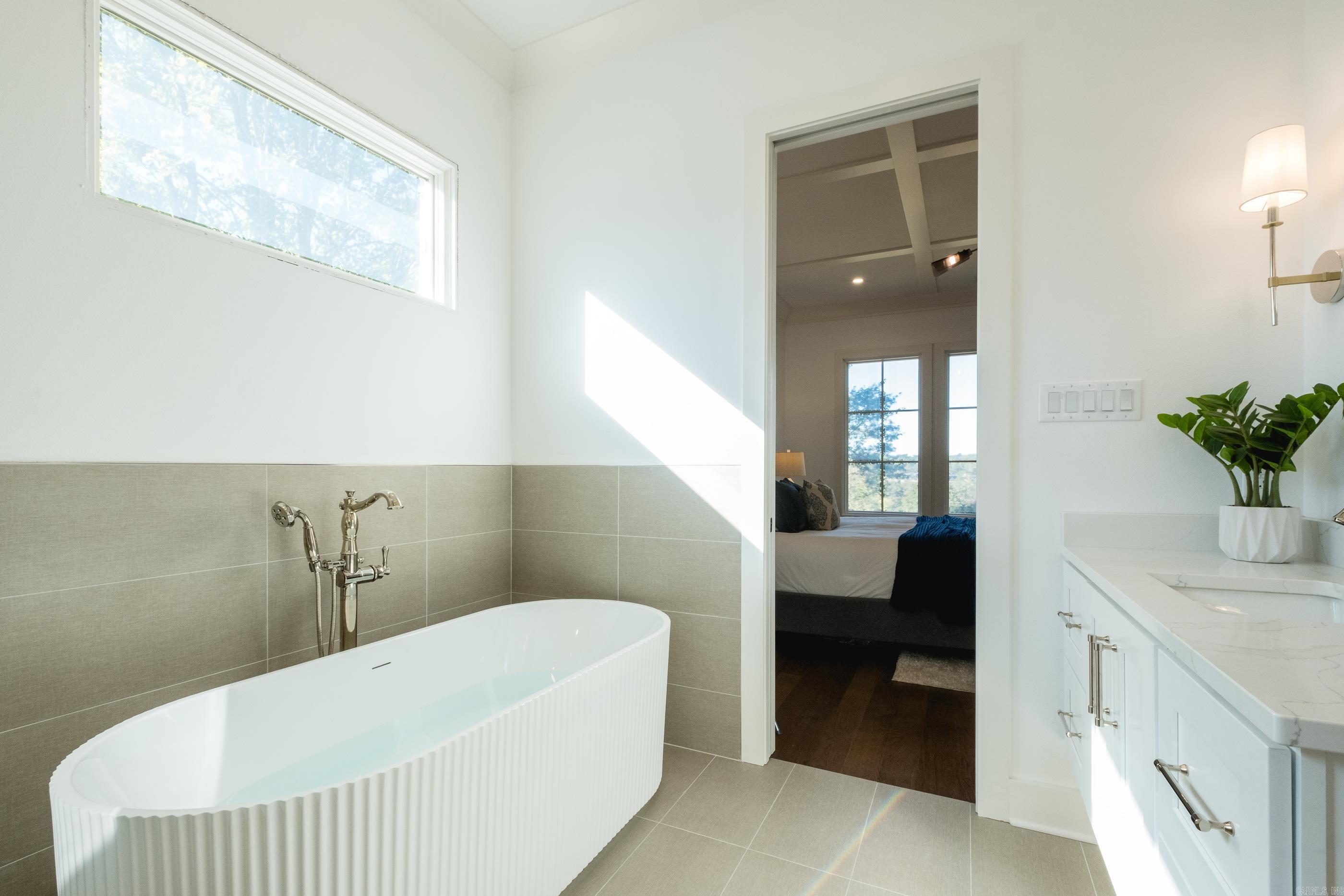 KINGWOOD PLACE - Residential