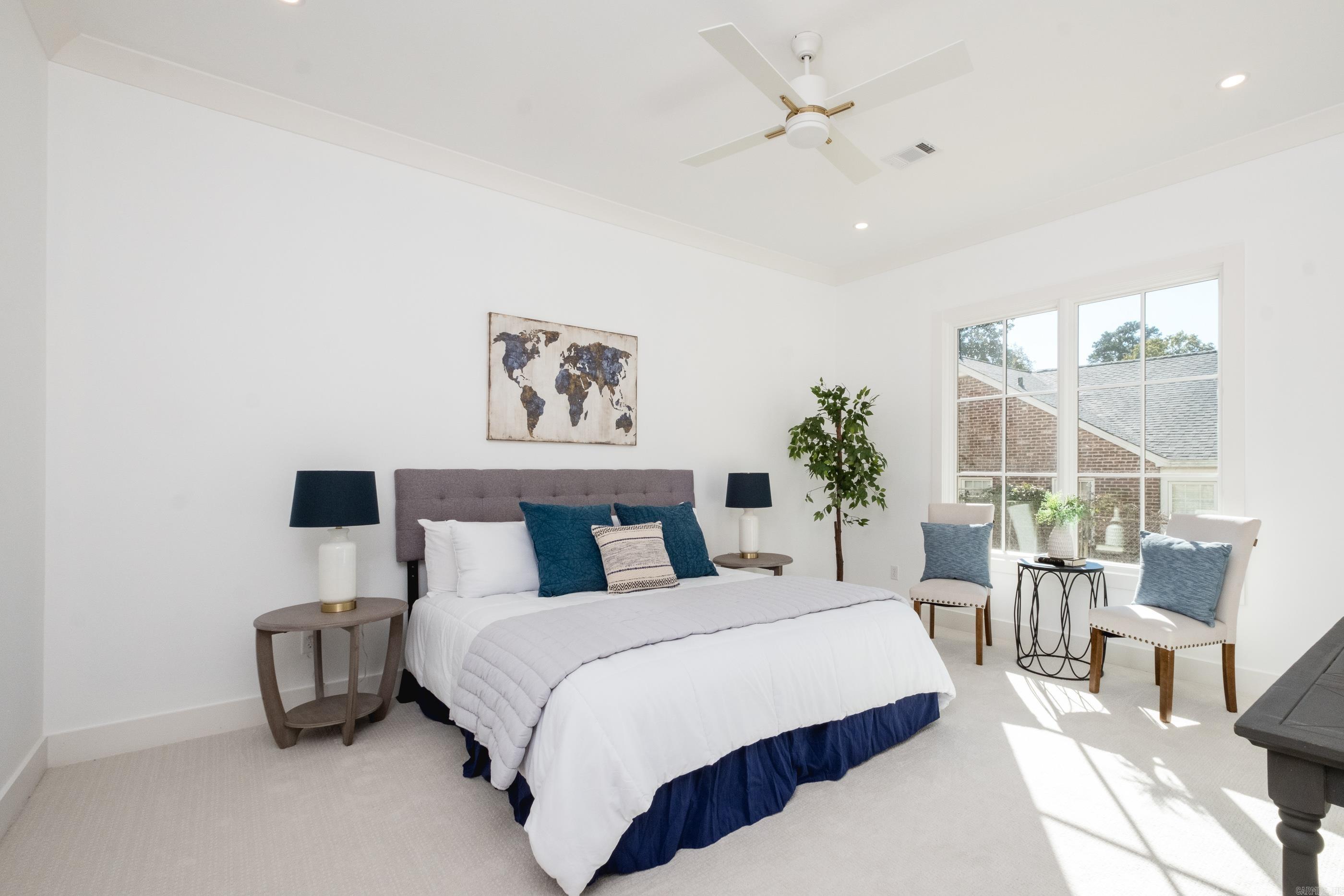 KINGWOOD PLACE - Residential