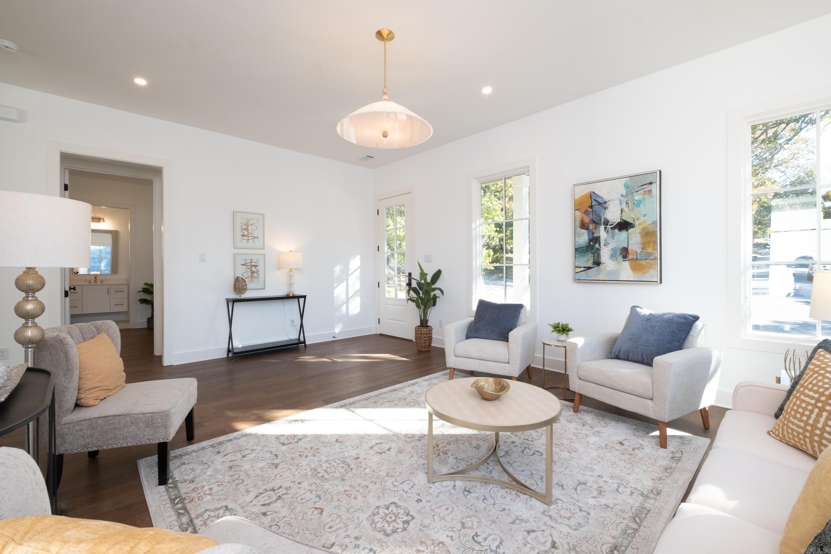 KINGWOOD PLACE - Residential