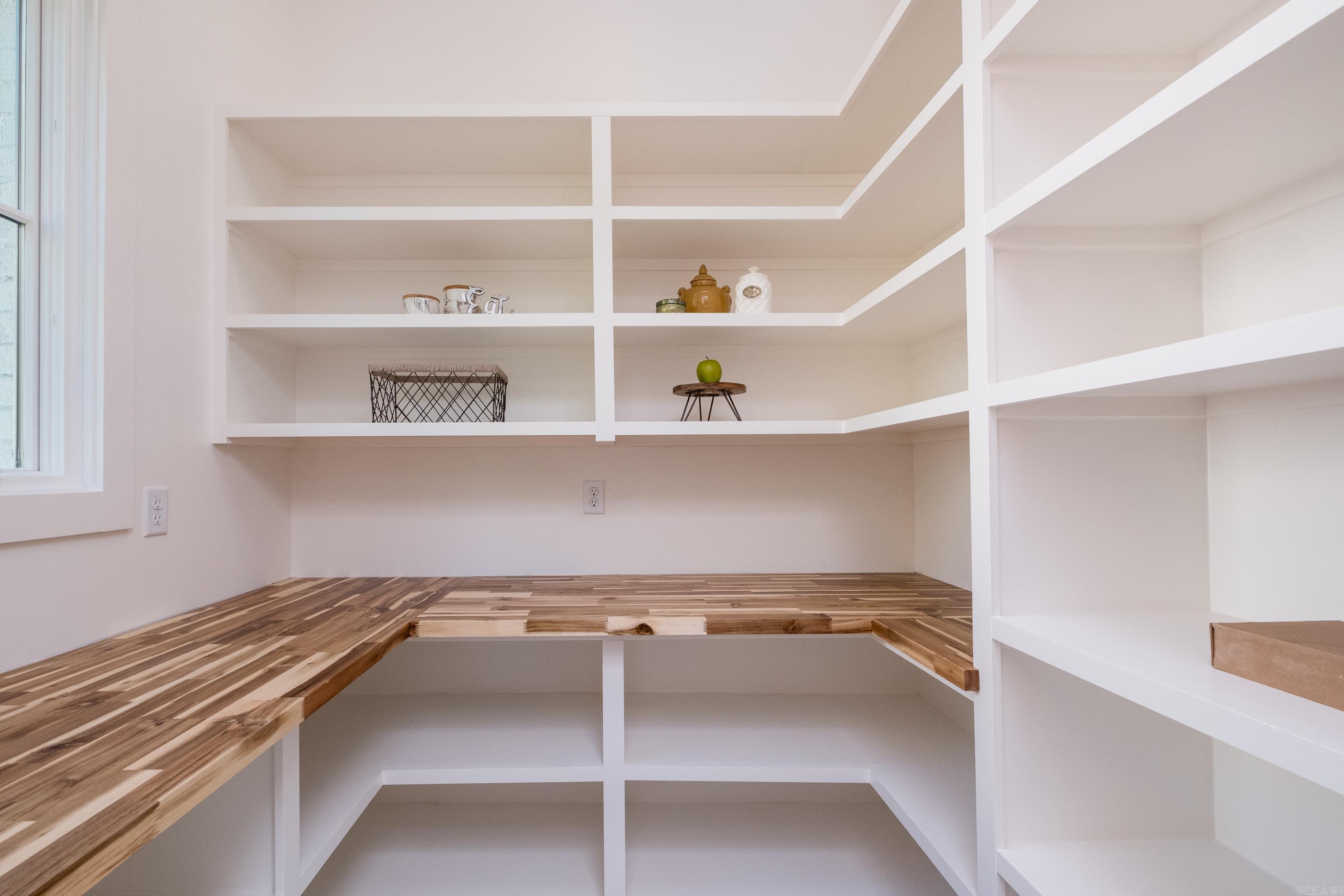 KINGWOOD PLACE - Residential