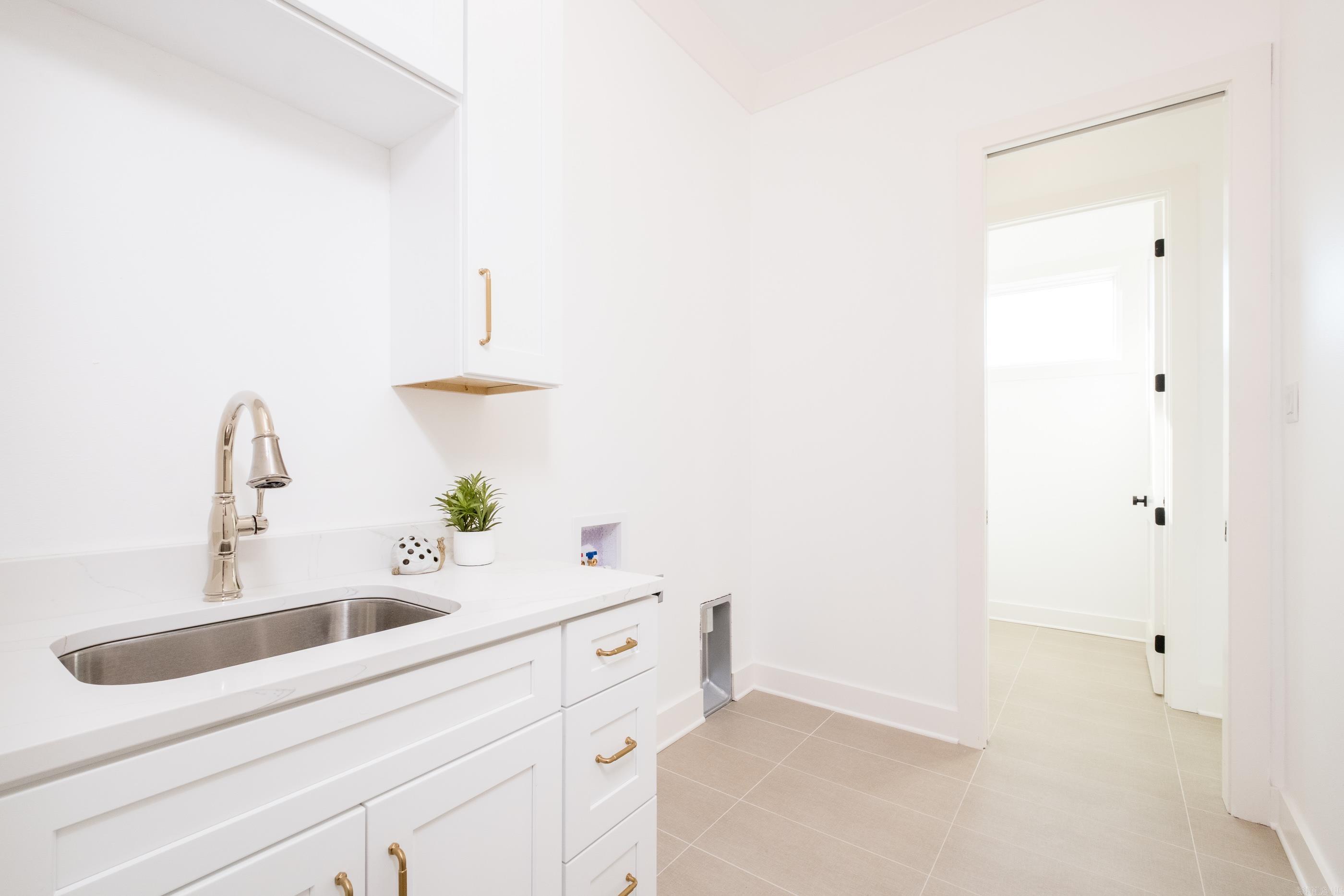 KINGWOOD PLACE - Residential