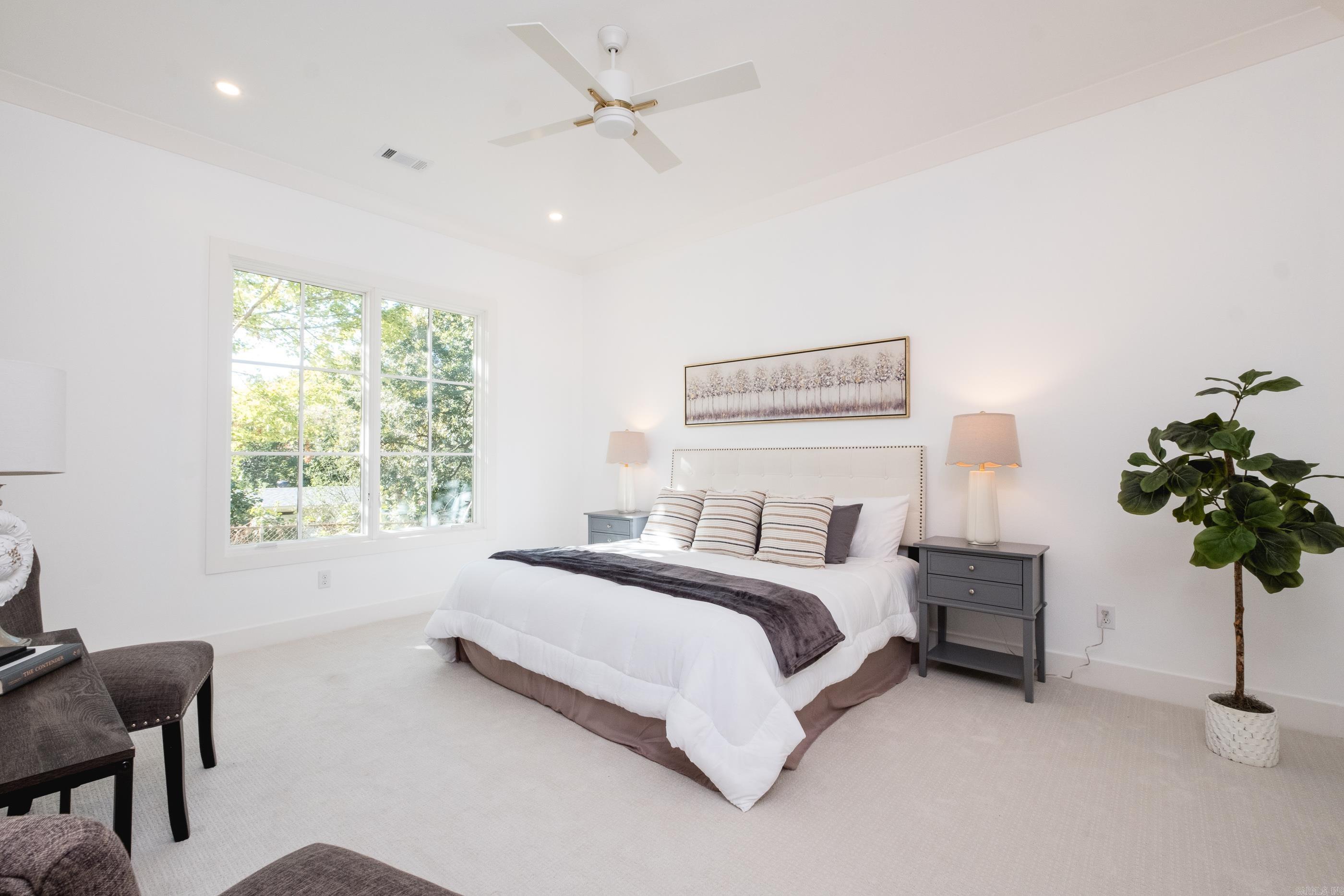 KINGWOOD PLACE - Residential