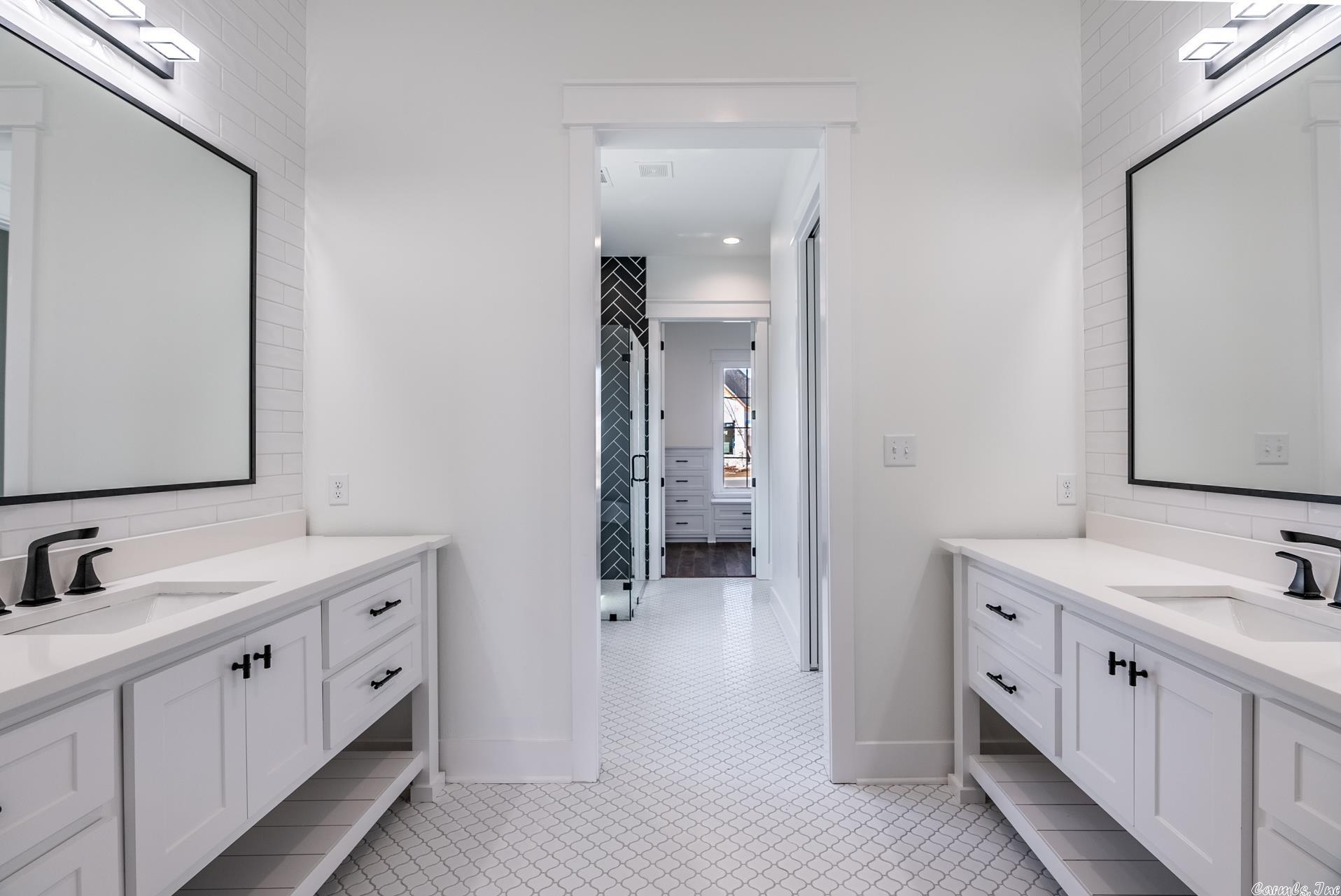 CHENAL VALLEY "FALSTONE COURT" - Residential