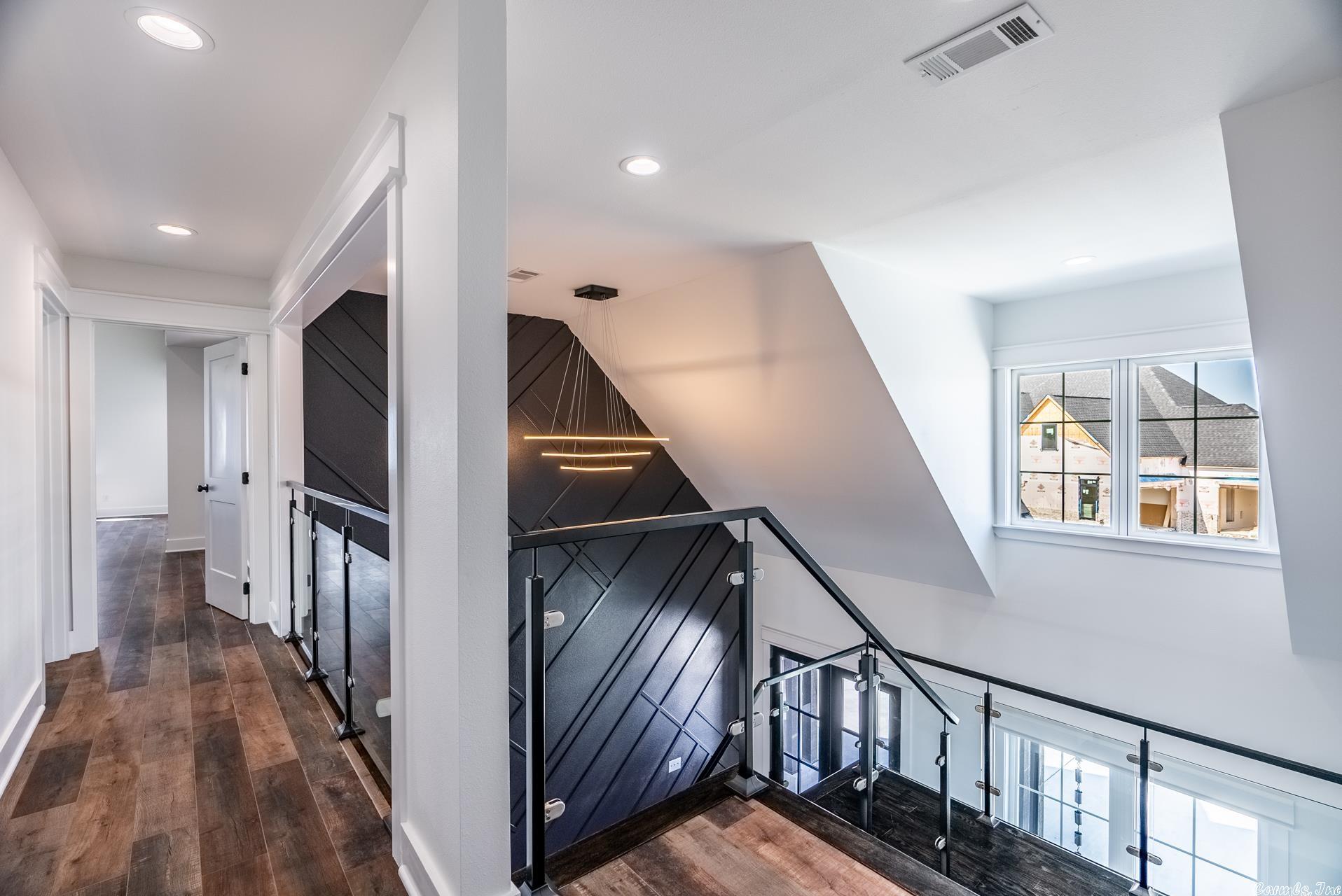 CHENAL VALLEY "FALSTONE COURT" - Residential