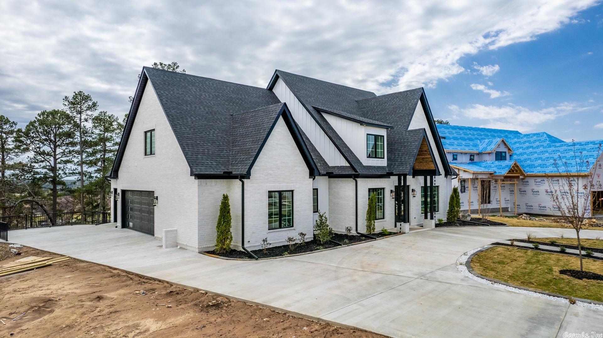 CHENAL VALLEY "FALSTONE COURT" - Residential