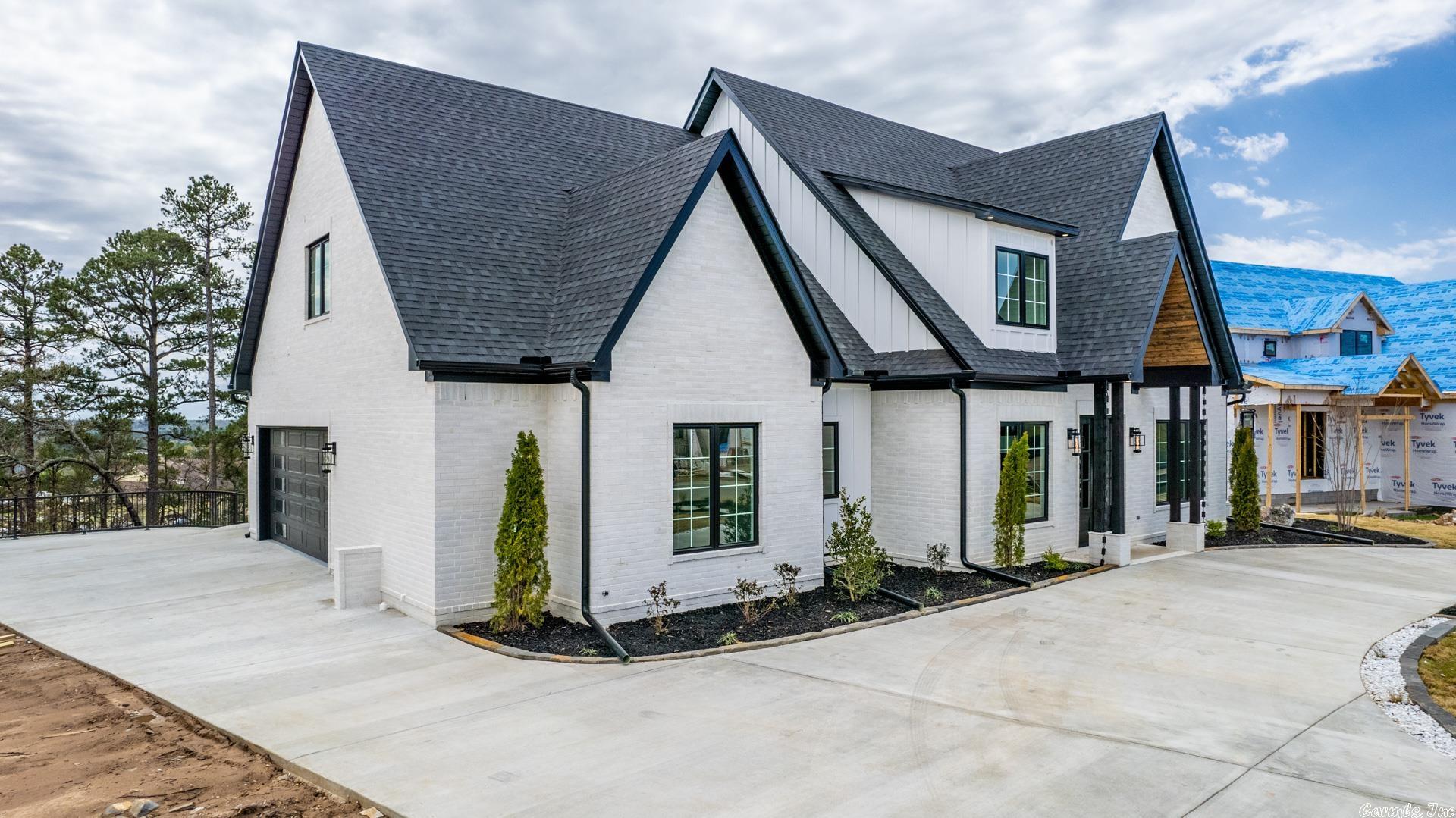 CHENAL VALLEY "FALSTONE COURT" - Residential