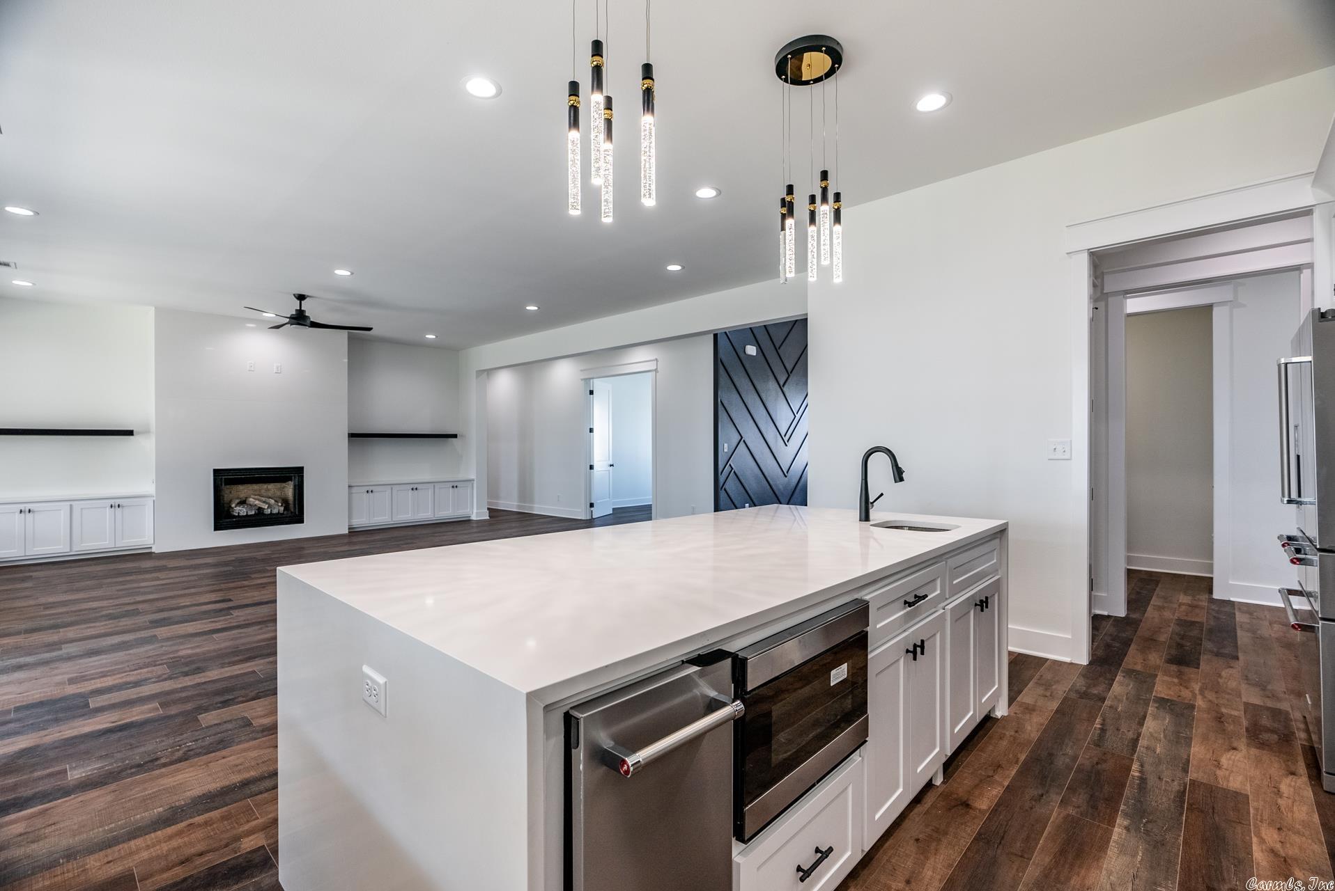 CHENAL VALLEY "FALSTONE COURT" - Residential