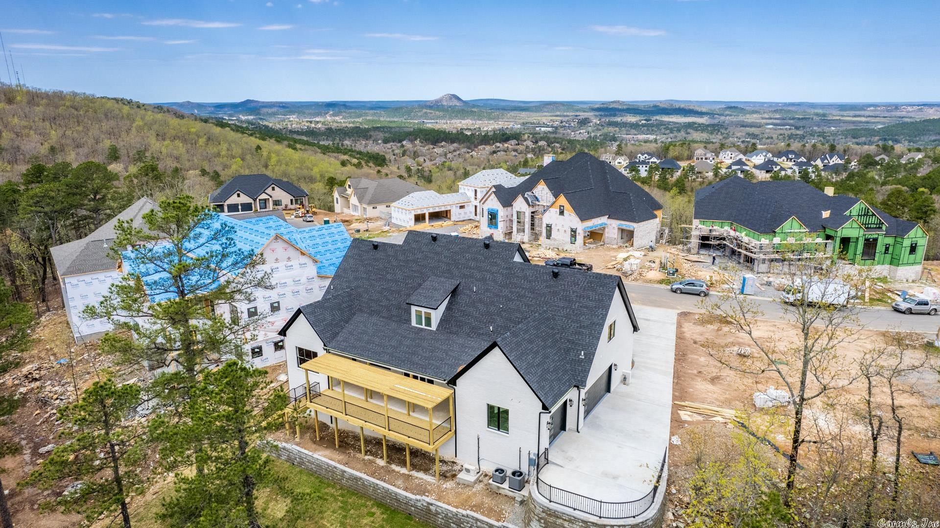 CHENAL VALLEY "FALSTONE COURT" - Residential