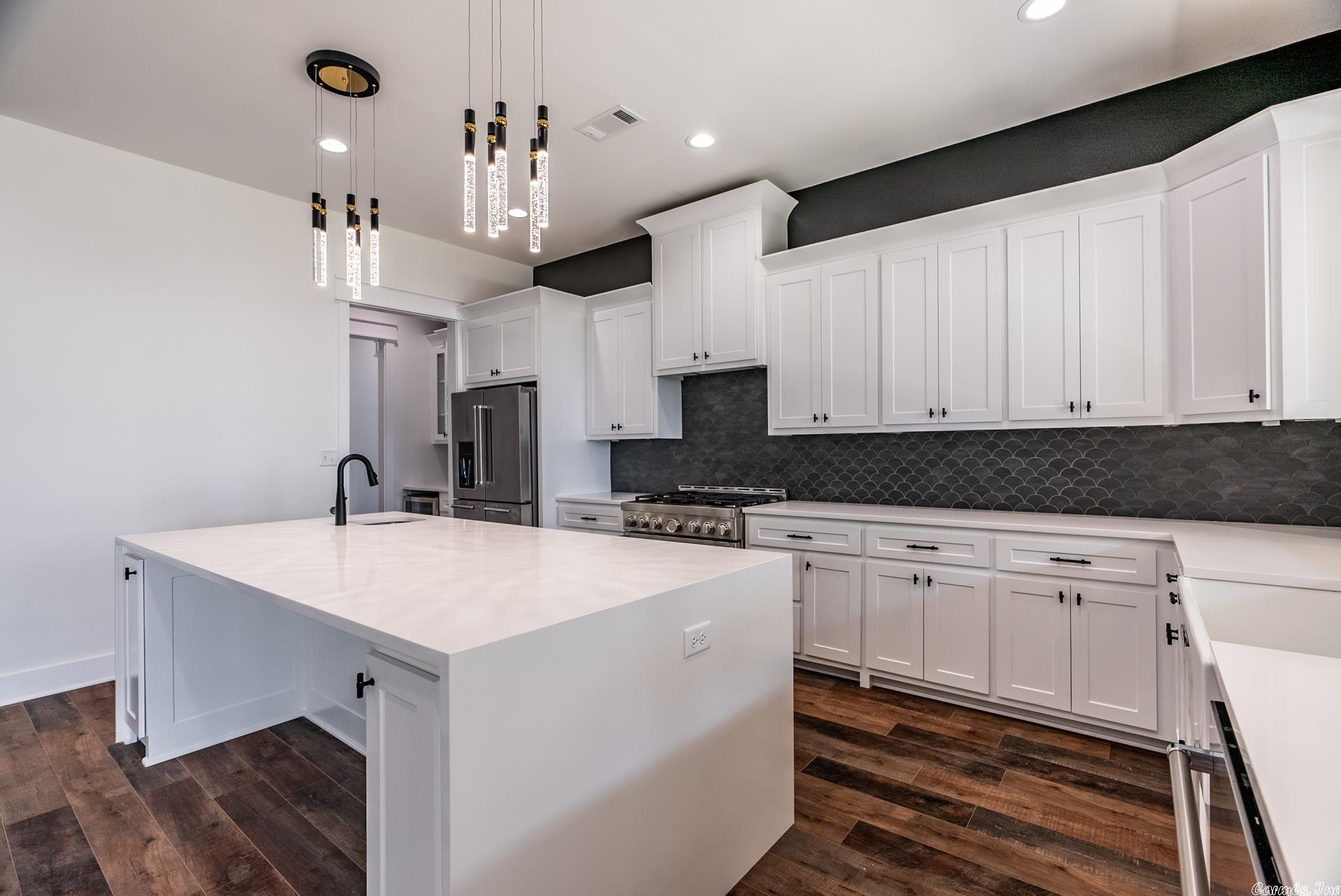 CHENAL VALLEY "FALSTONE COURT" - Residential