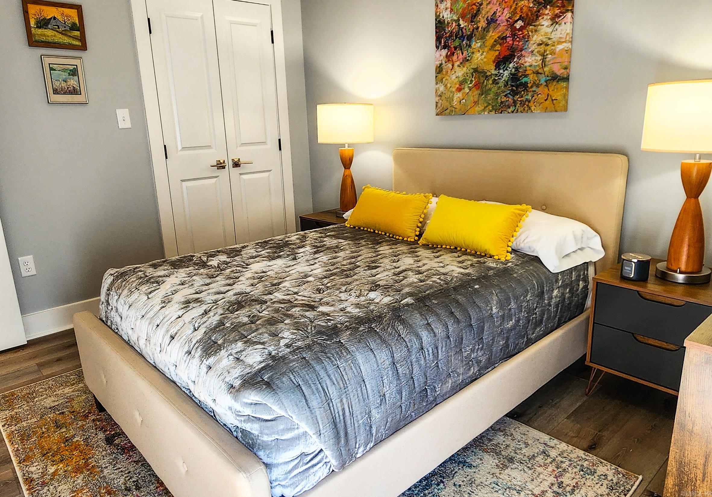 MIDTOWN BRYANT - Residential