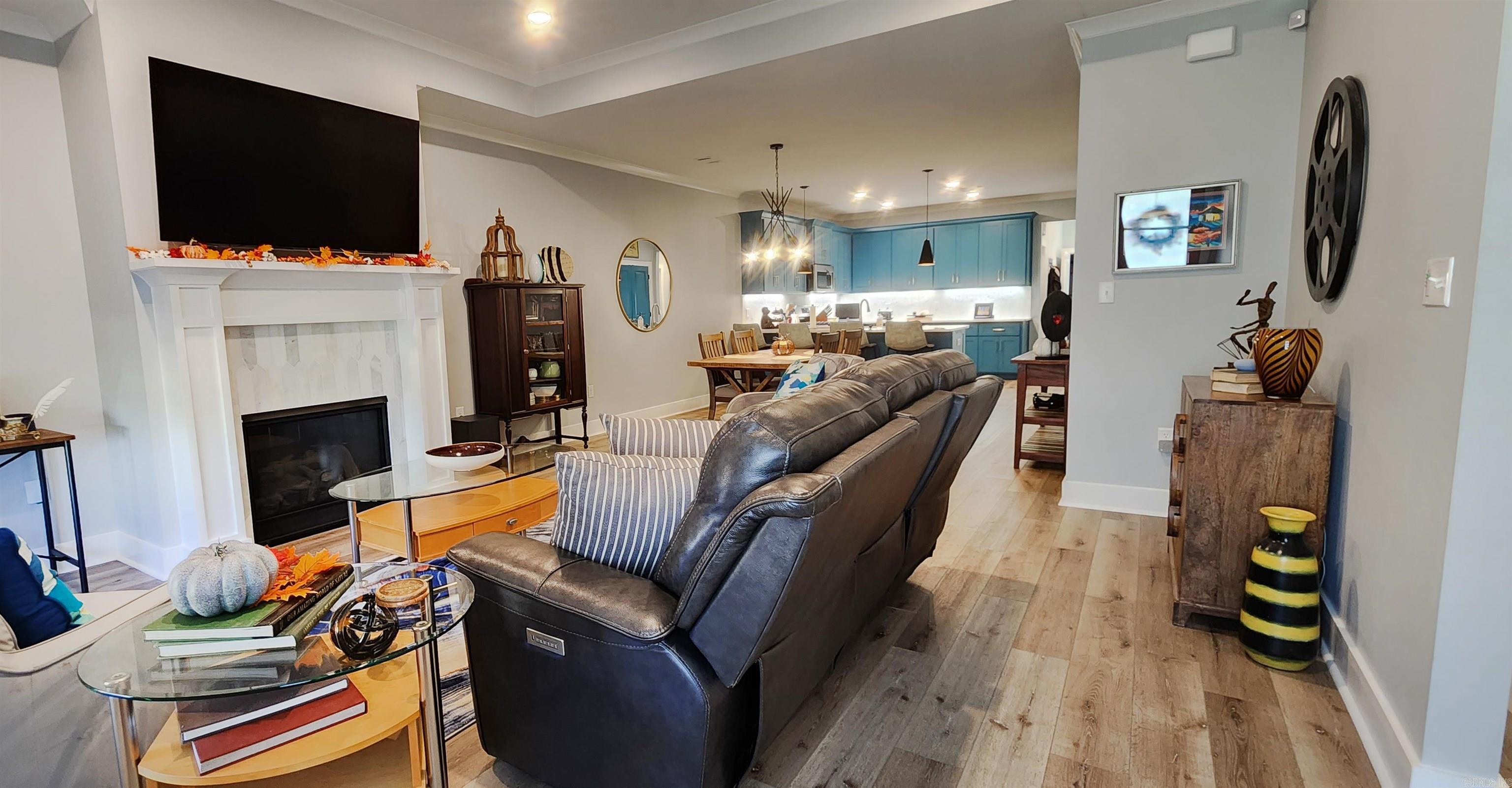 MIDTOWN BRYANT - Residential