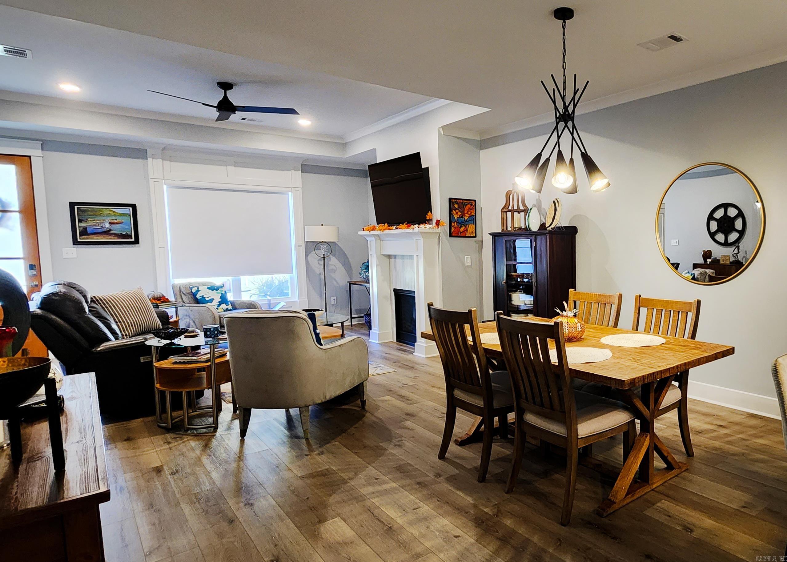 MIDTOWN BRYANT - Residential