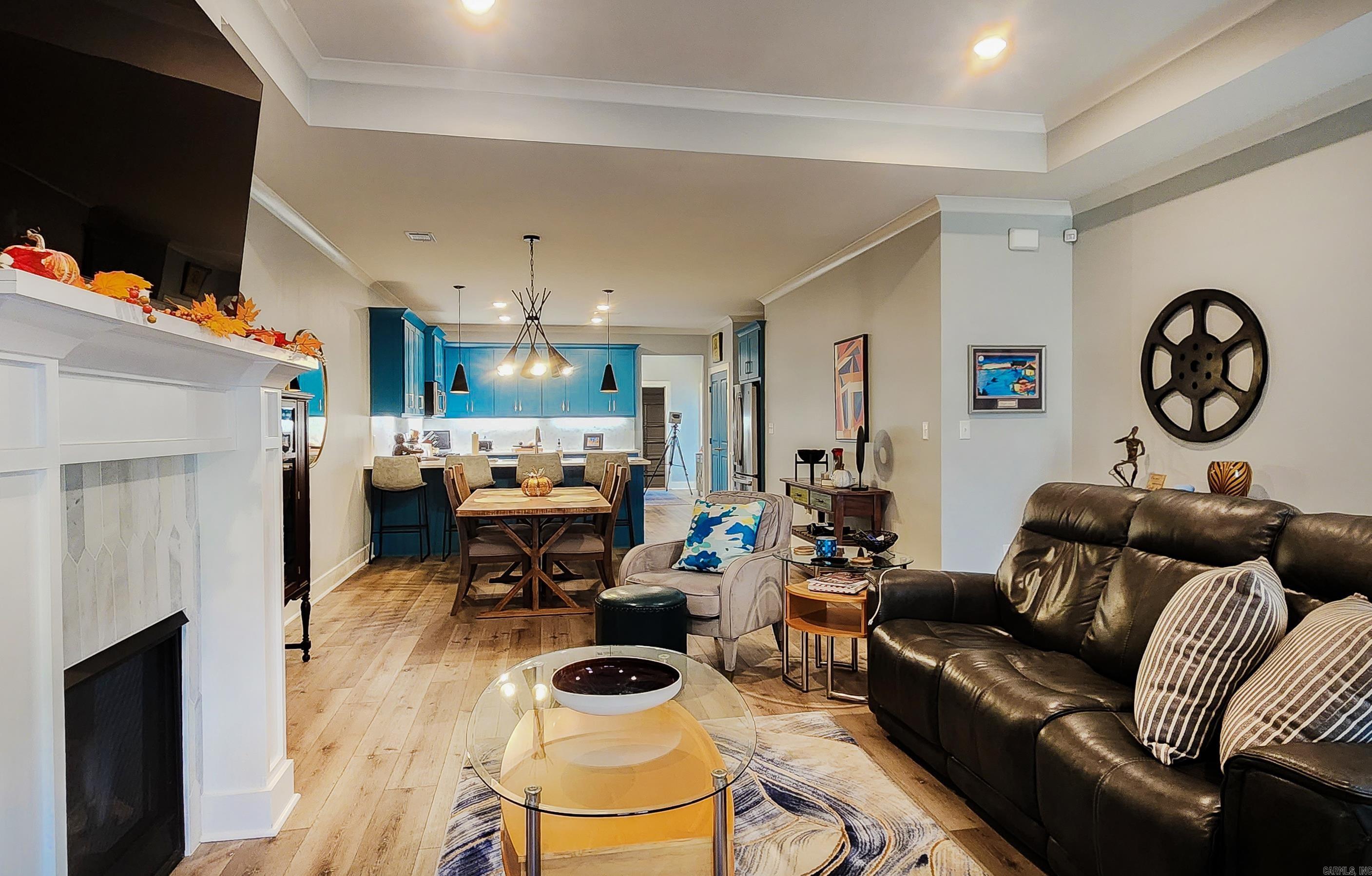 MIDTOWN BRYANT - Residential