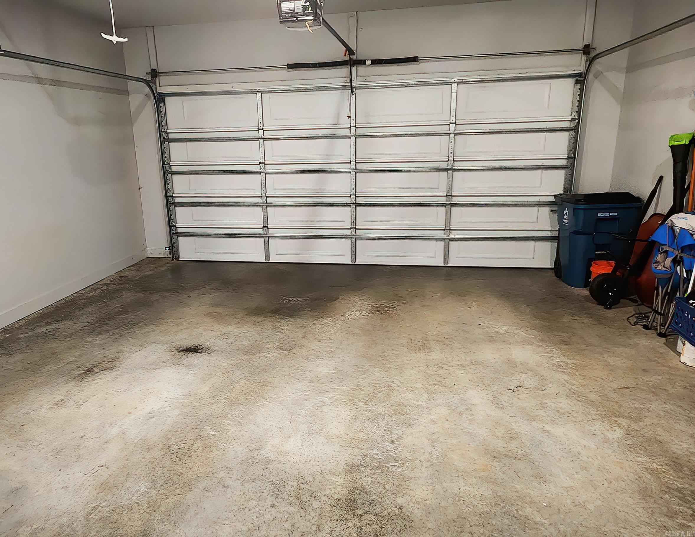 MIDTOWN BRYANT - Residential