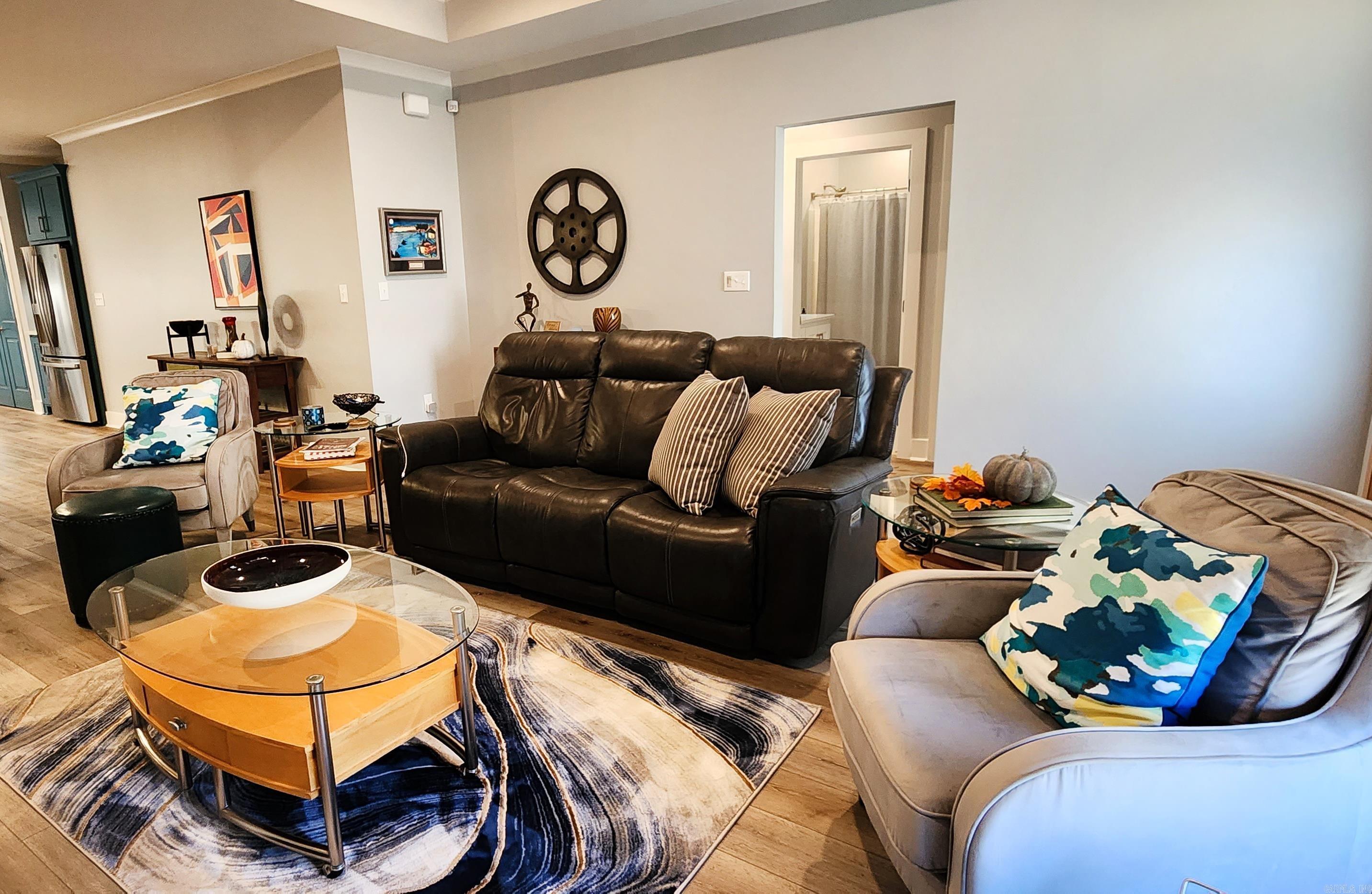 MIDTOWN BRYANT - Residential