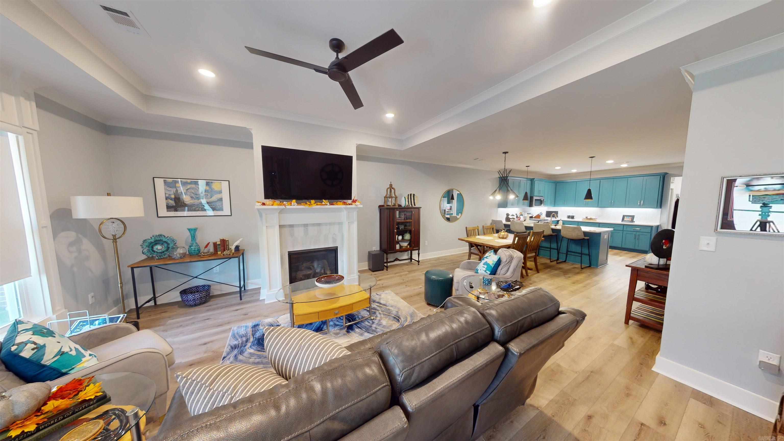 MIDTOWN BRYANT - Residential