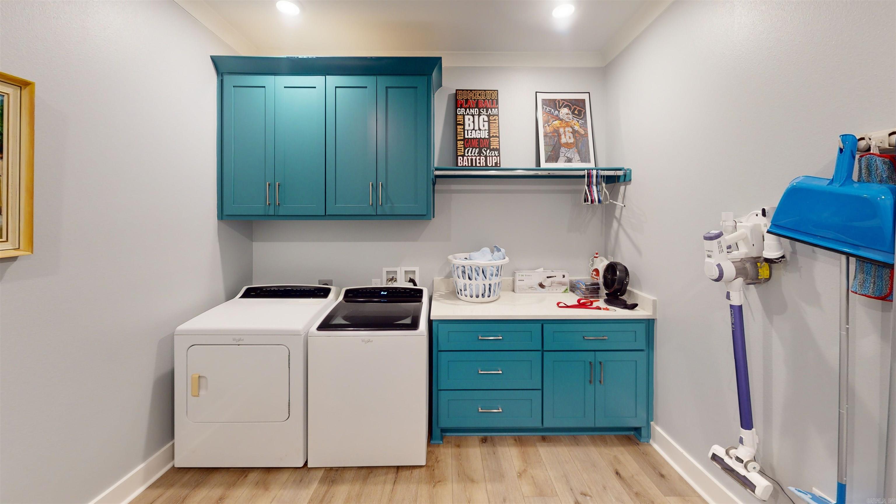 MIDTOWN BRYANT - Residential