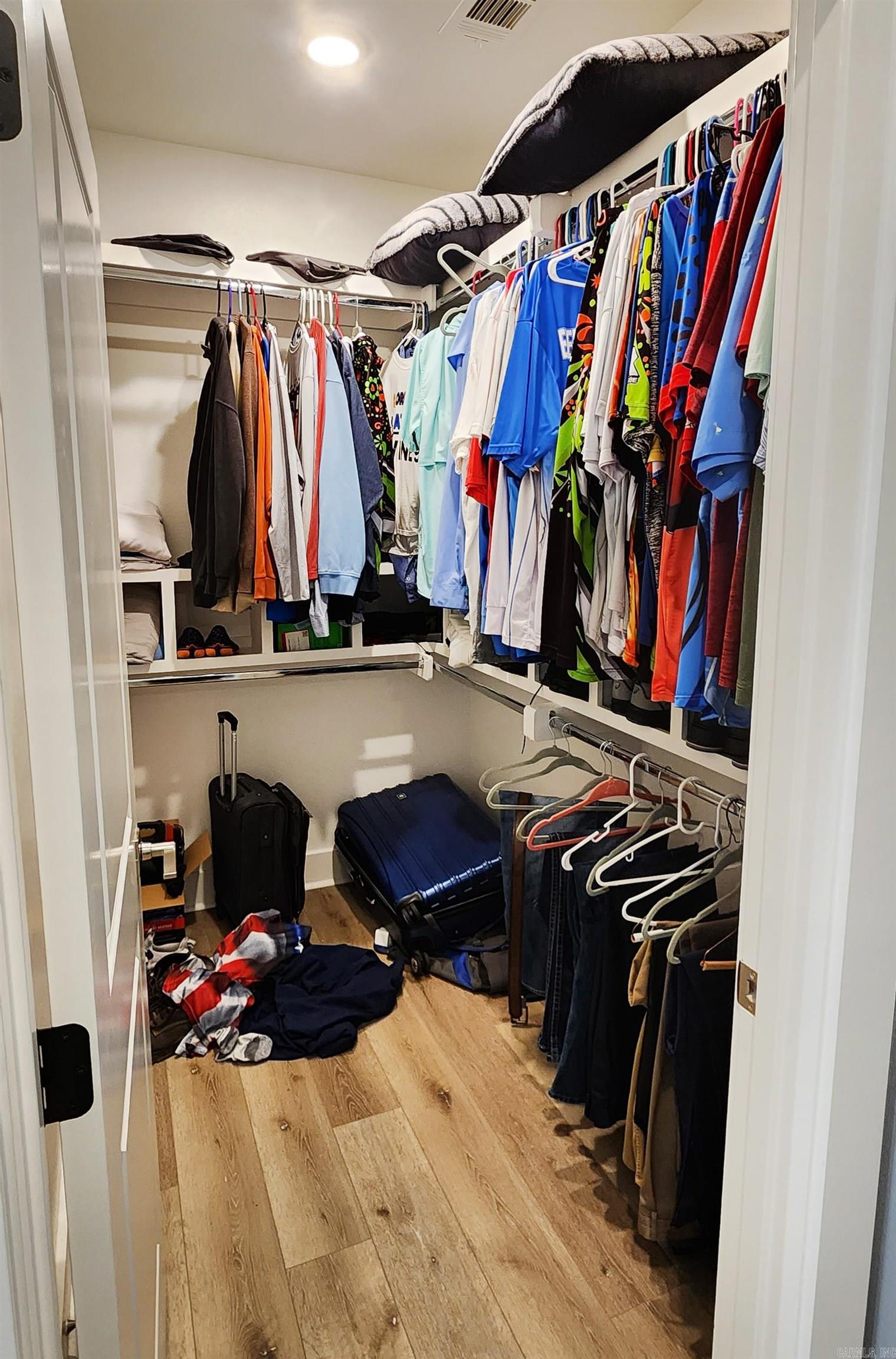 MIDTOWN BRYANT - Residential