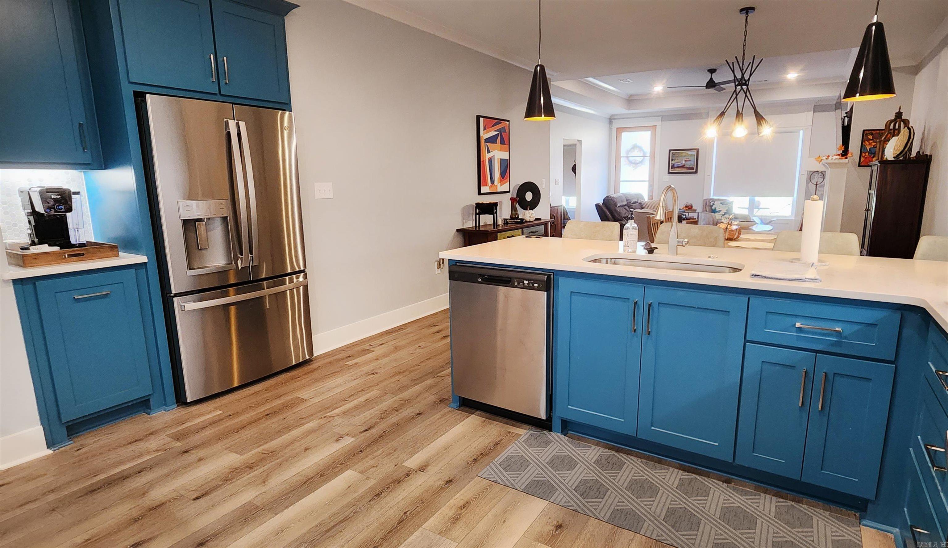 MIDTOWN BRYANT - Residential