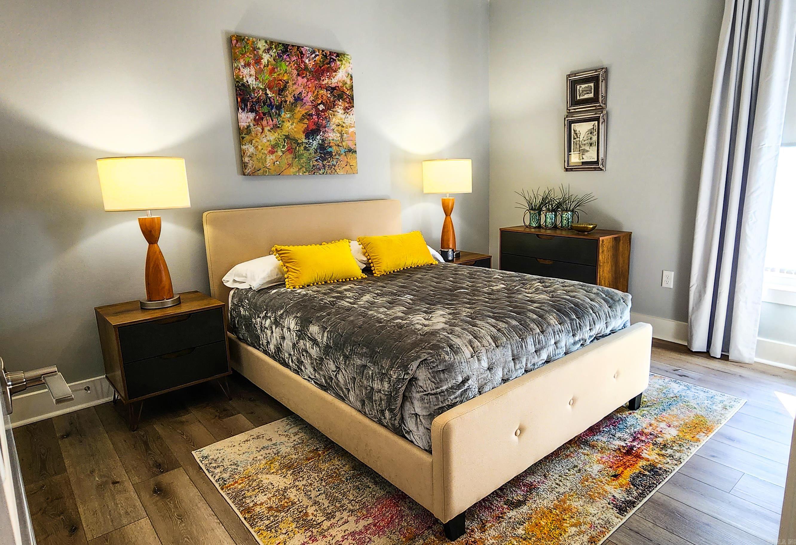 MIDTOWN BRYANT - Residential