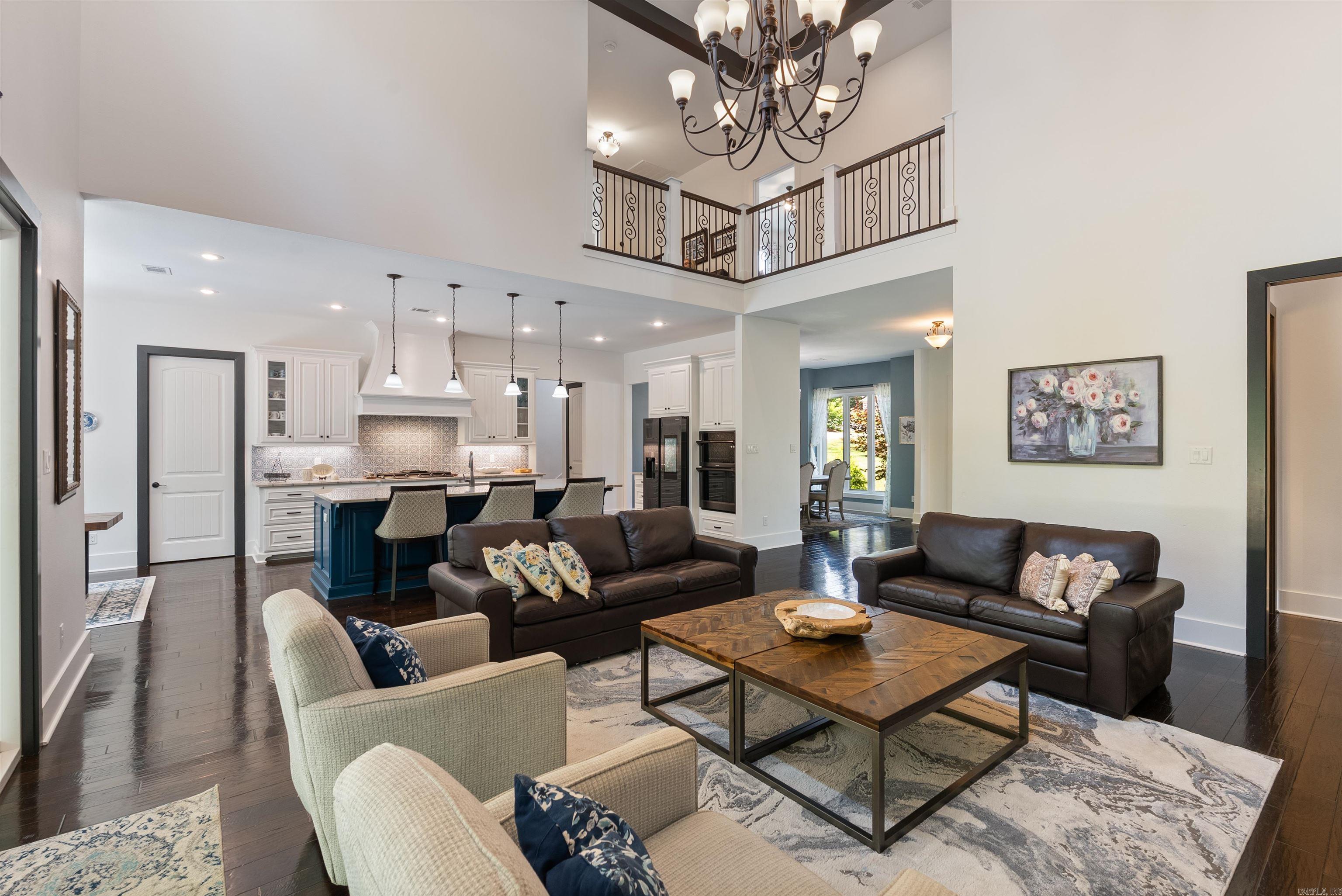 OAK CREEK SUB - Residential