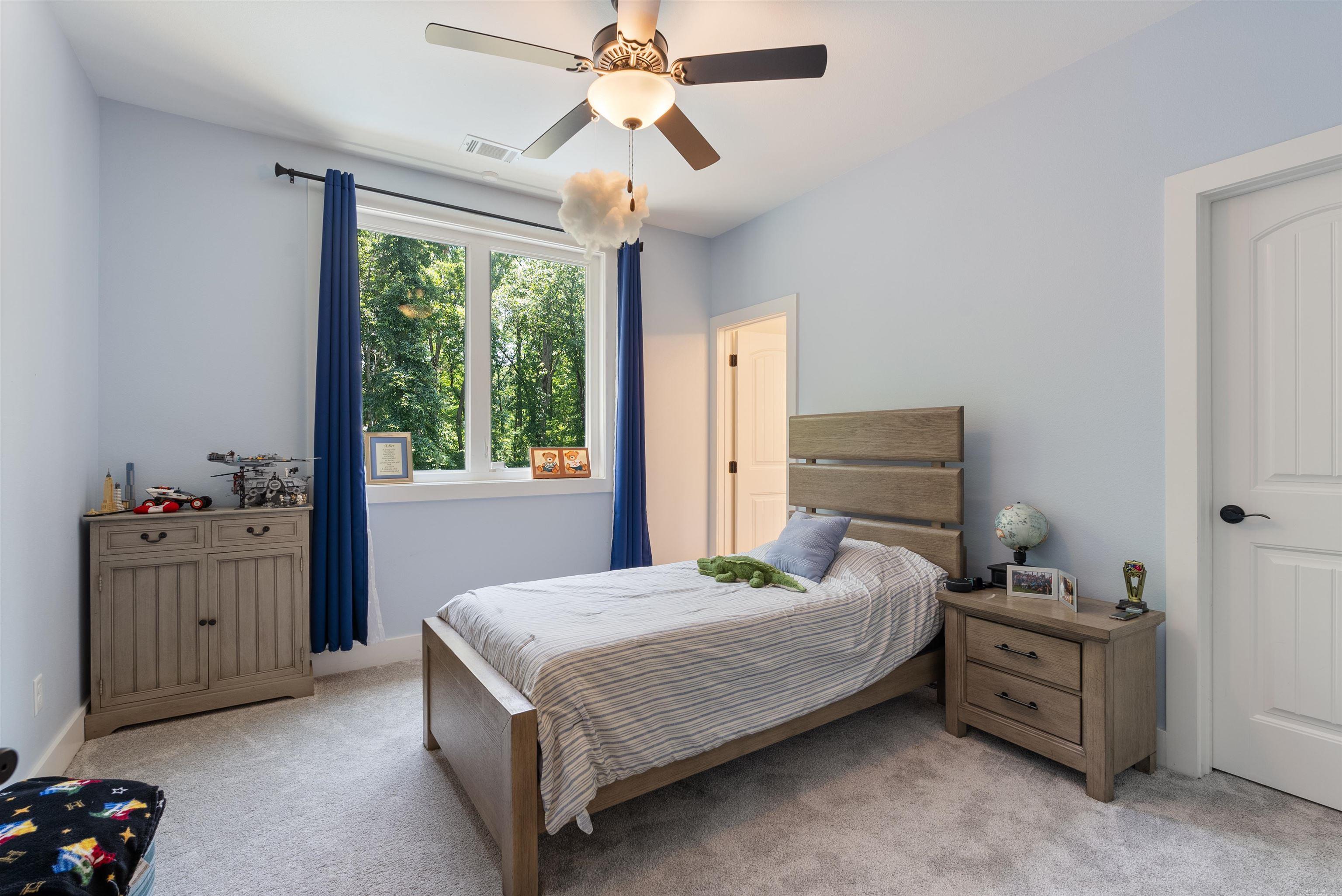 OAK CREEK SUB - Residential