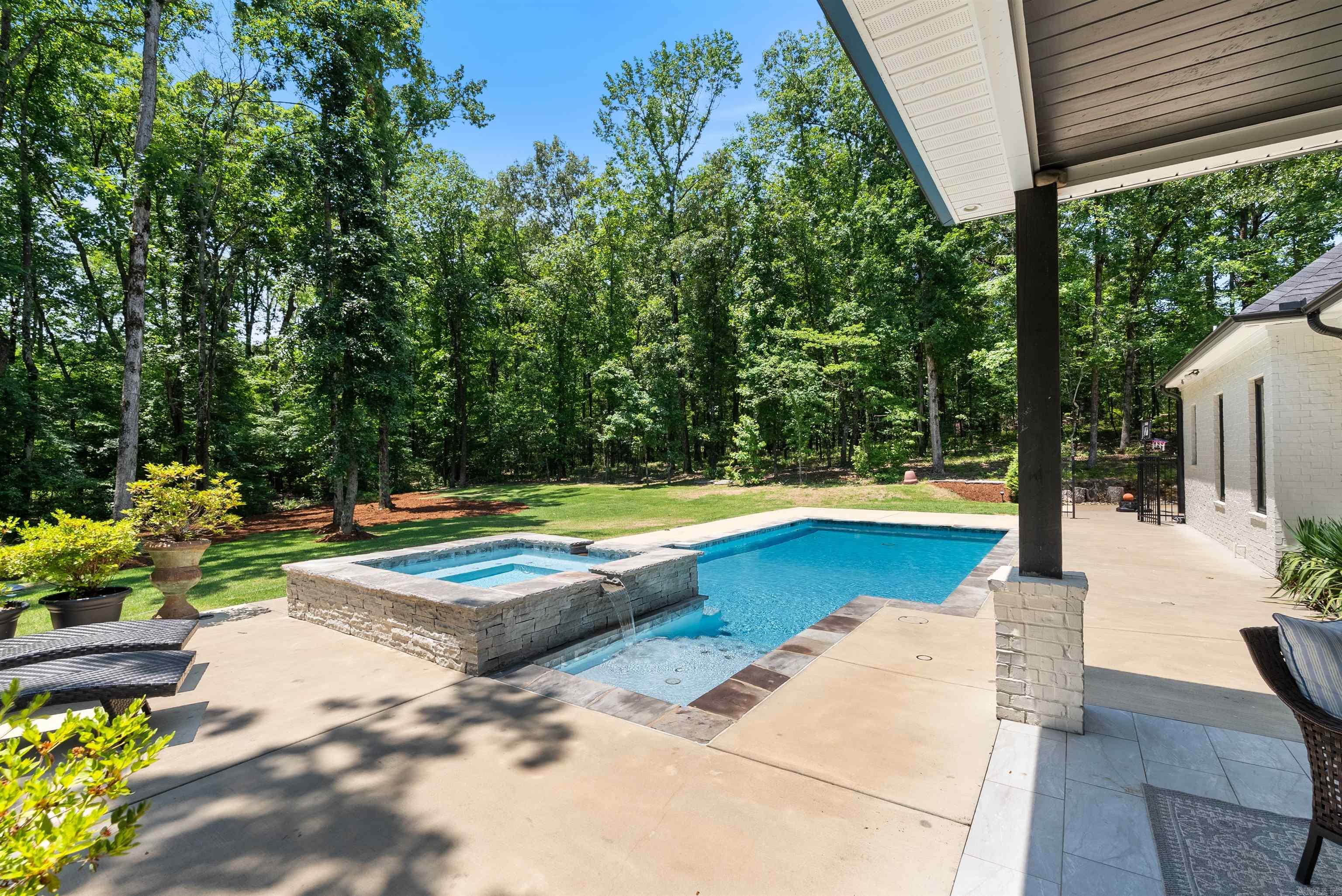 OAK CREEK SUB - Residential