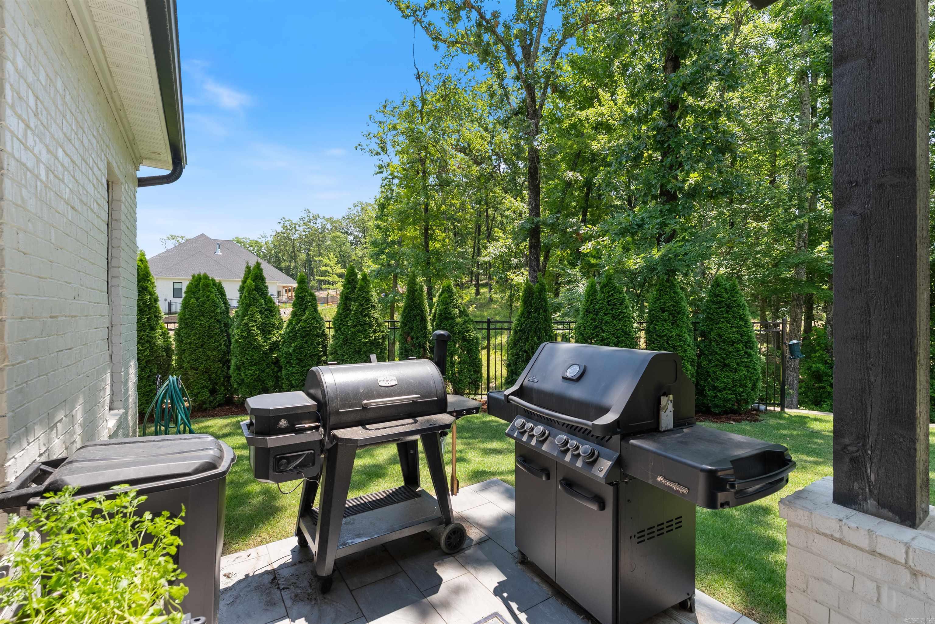 OAK CREEK SUB - Residential