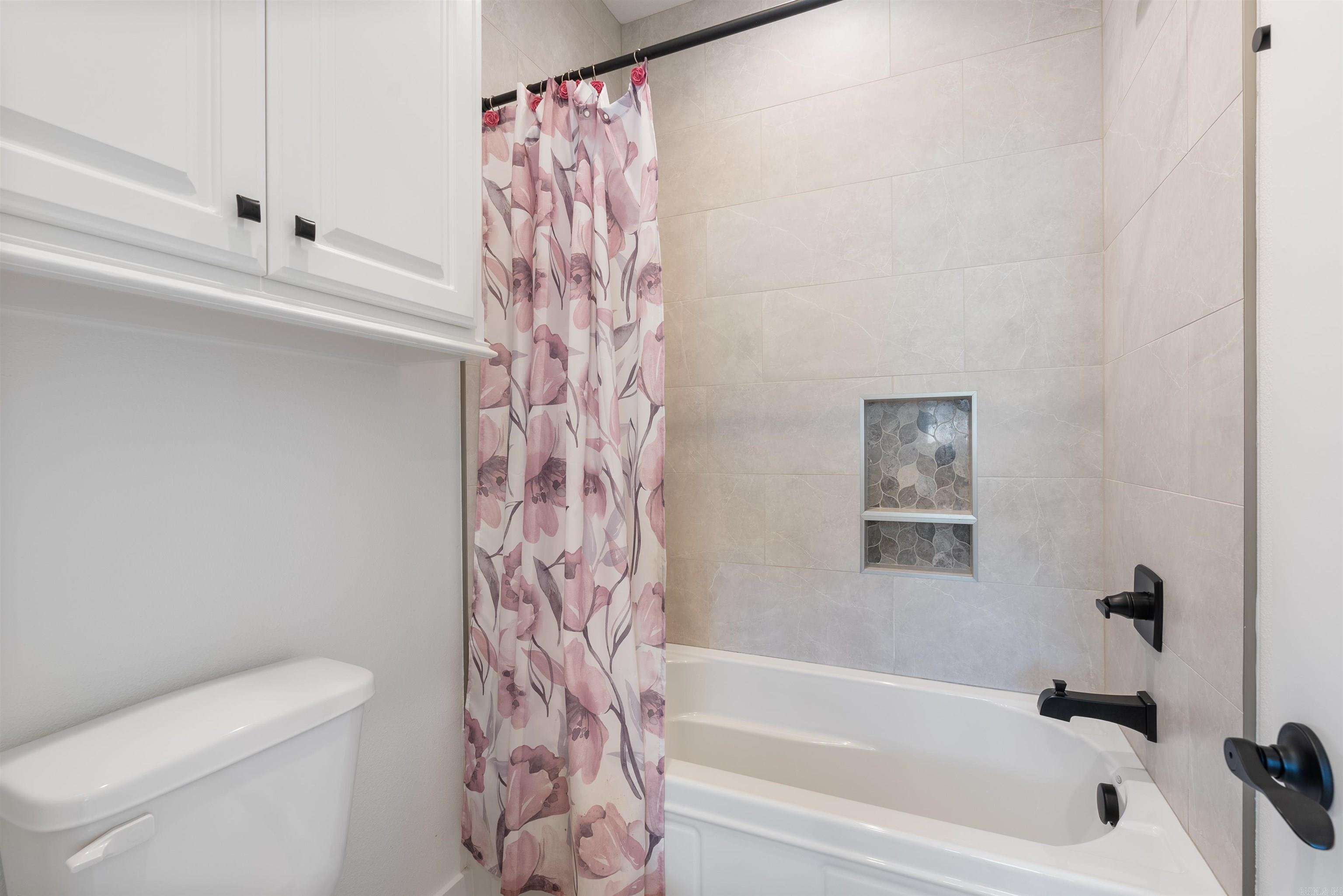 OAK CREEK SUB - Residential