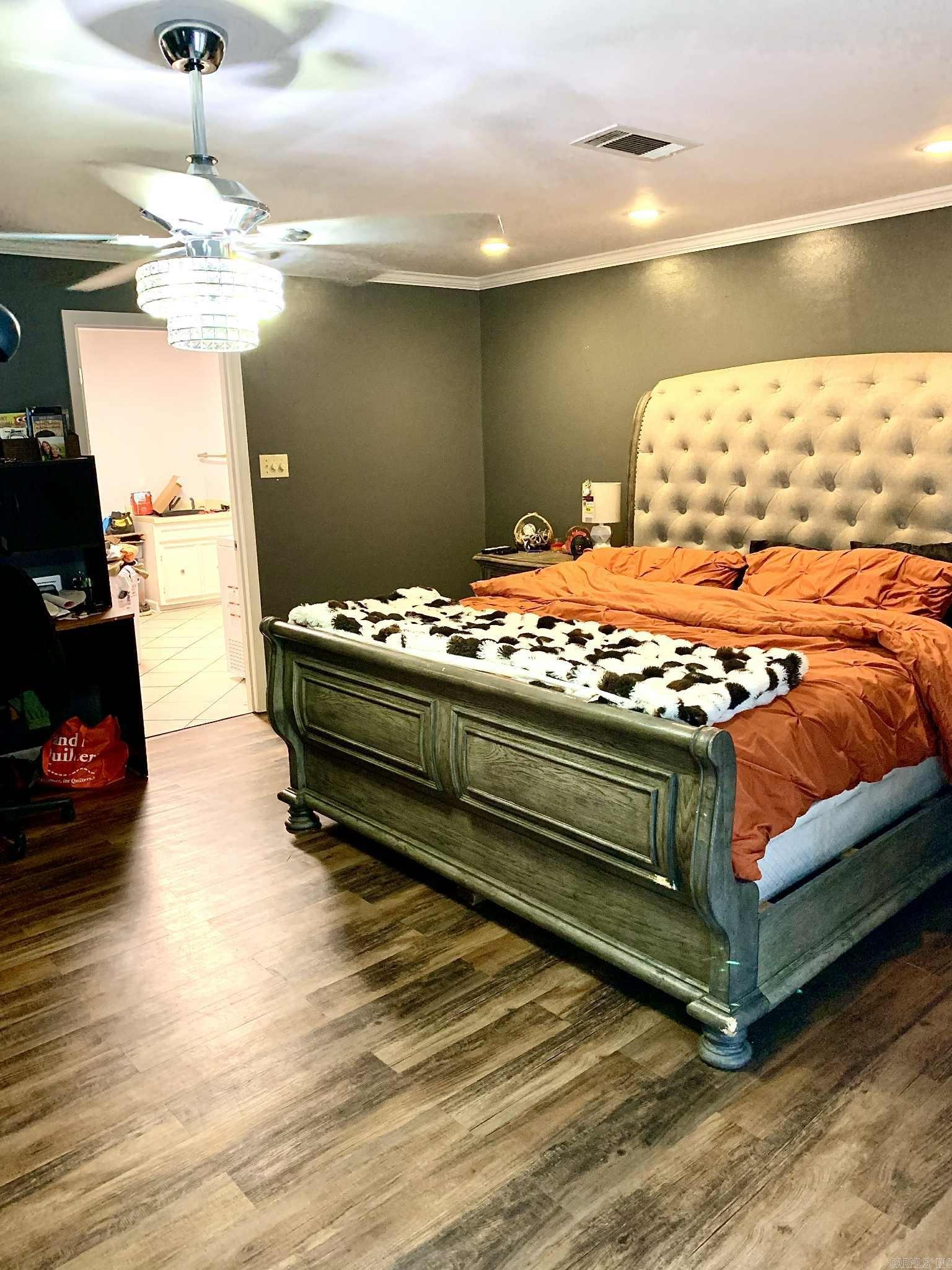 CROSS RIDGE - Residential