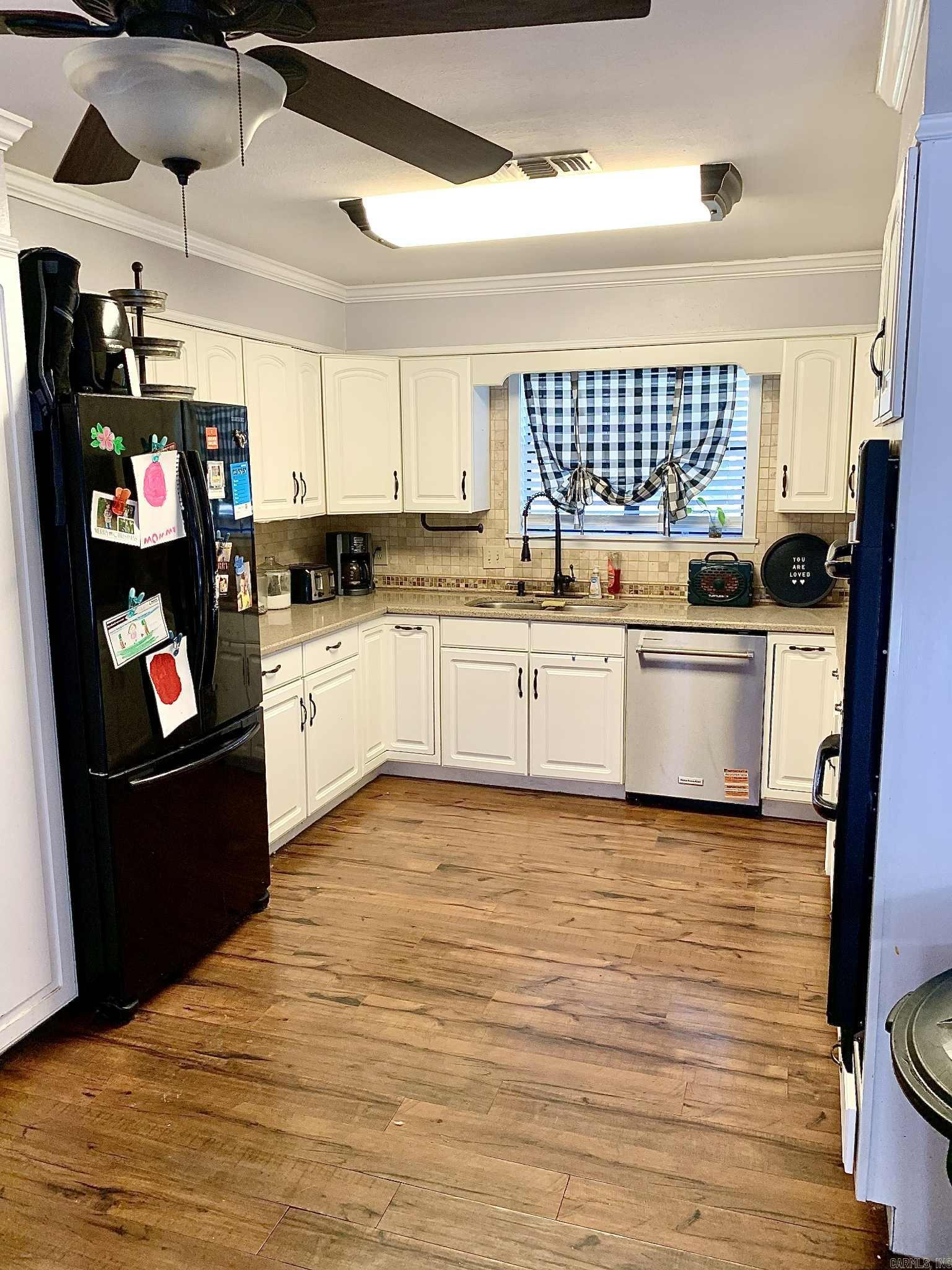 CROSS RIDGE - Residential