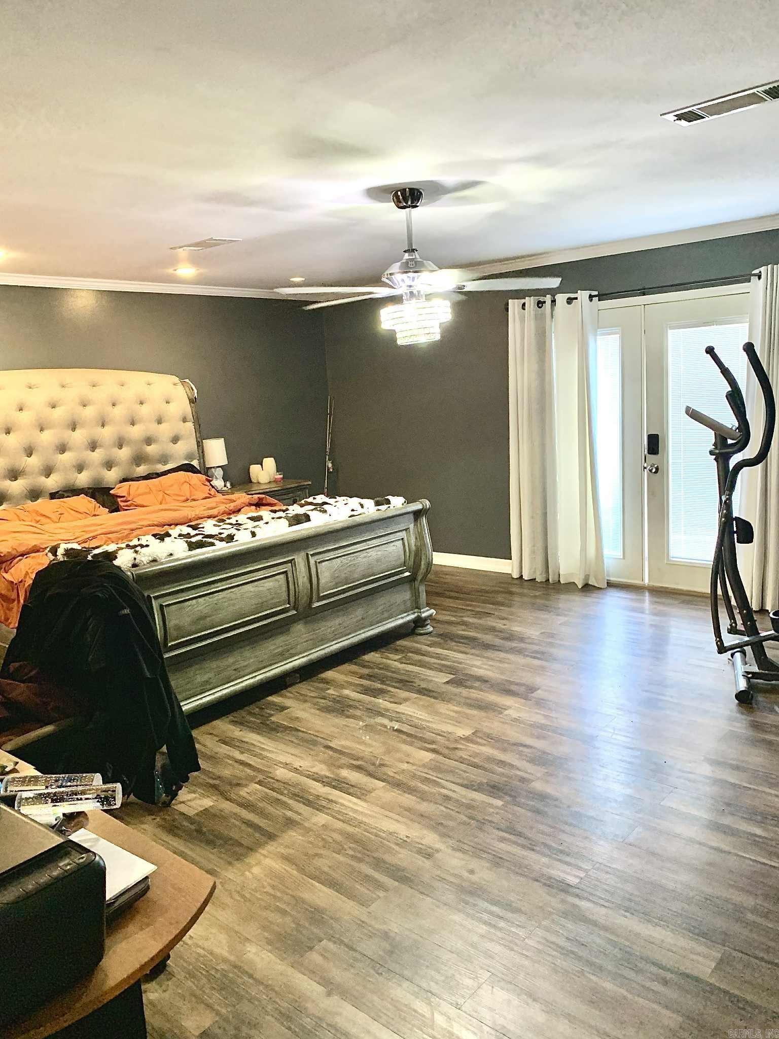 CROSS RIDGE - Residential