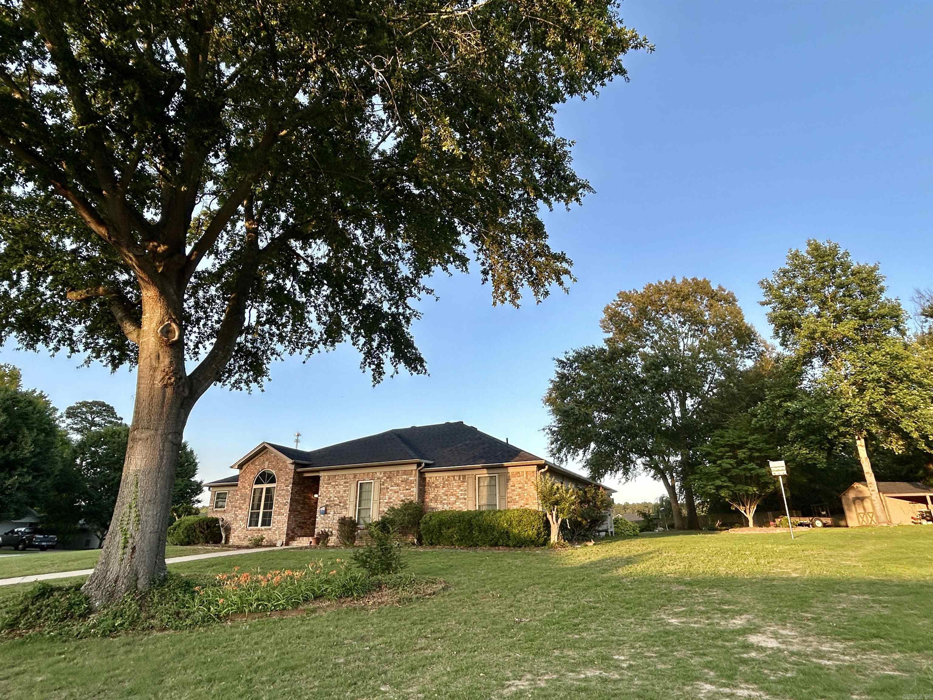 EAGLE POINT - Residential