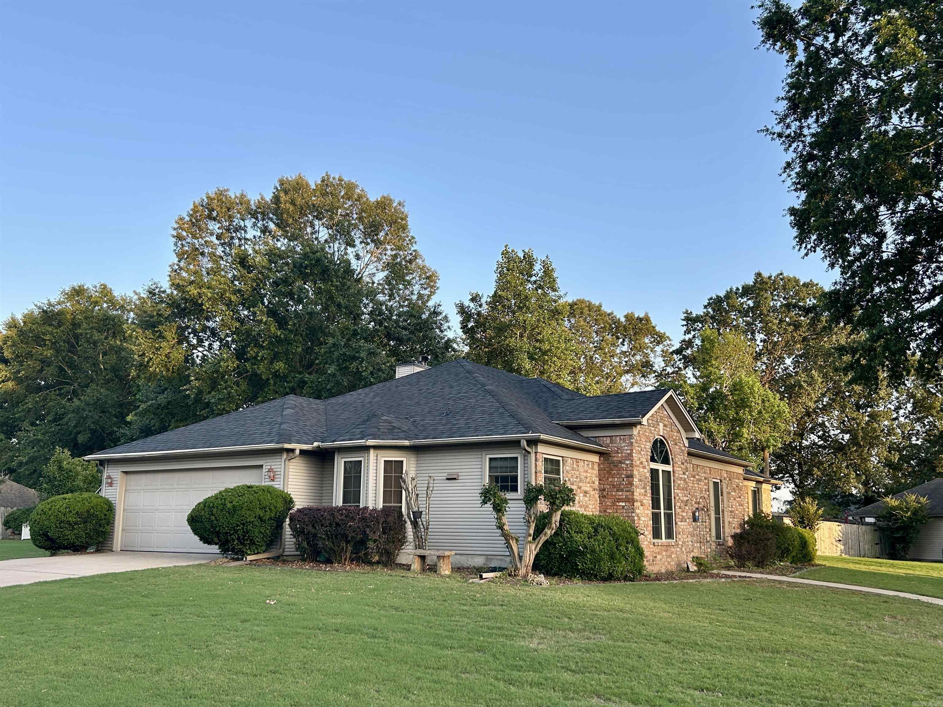 EAGLE POINT - Residential