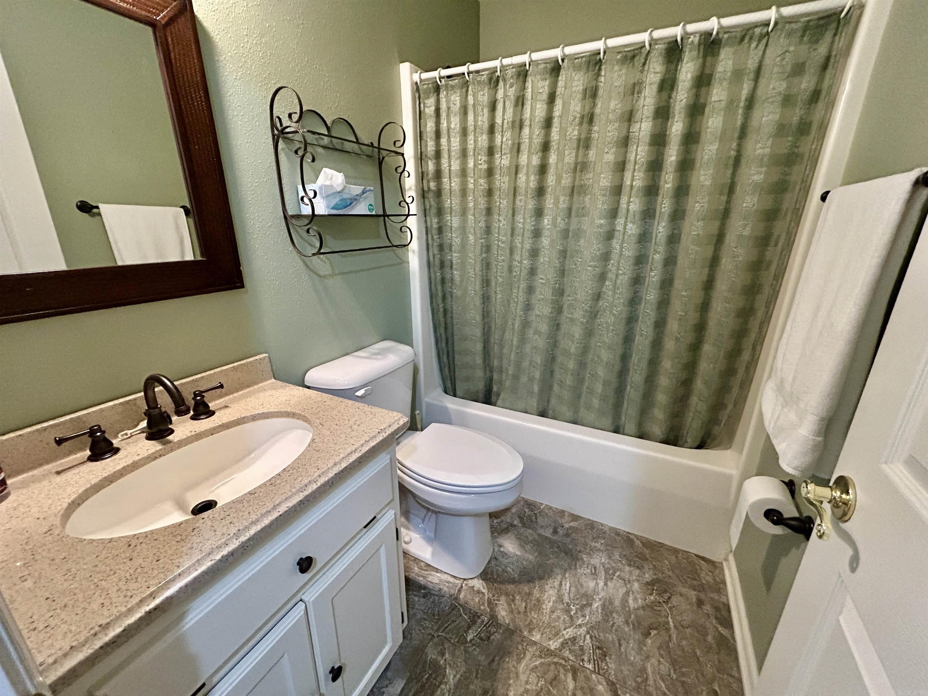 EAGLE POINT - Residential