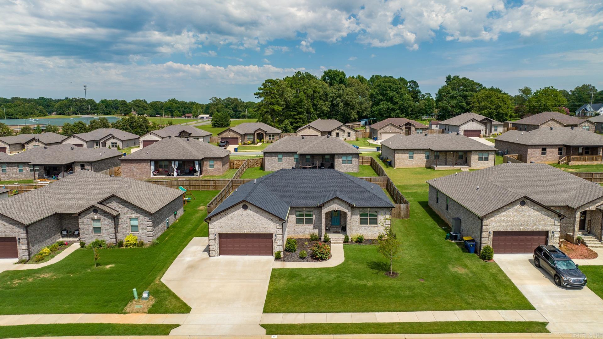 HERITAGE MEADOWS - Residential
