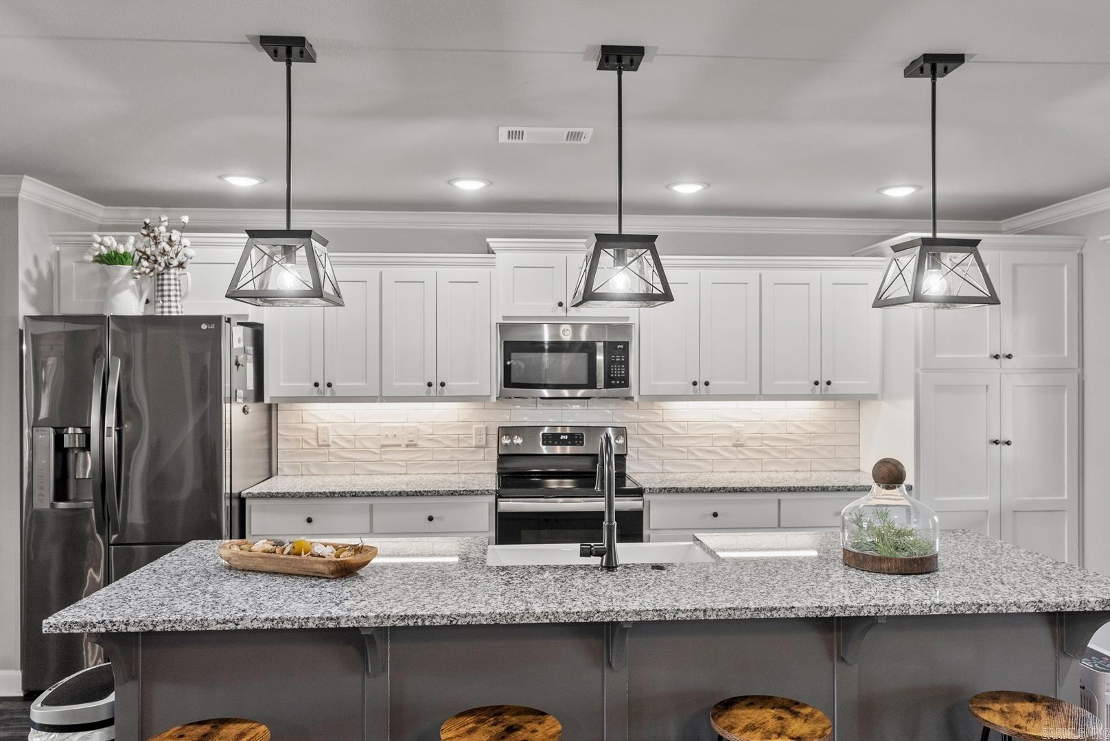 HERITAGE MEADOWS - Residential