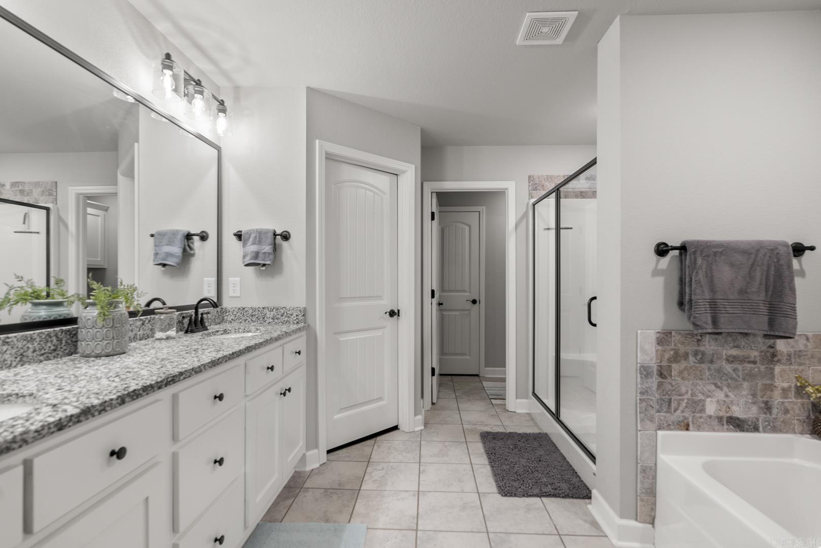 HERITAGE MEADOWS - Residential