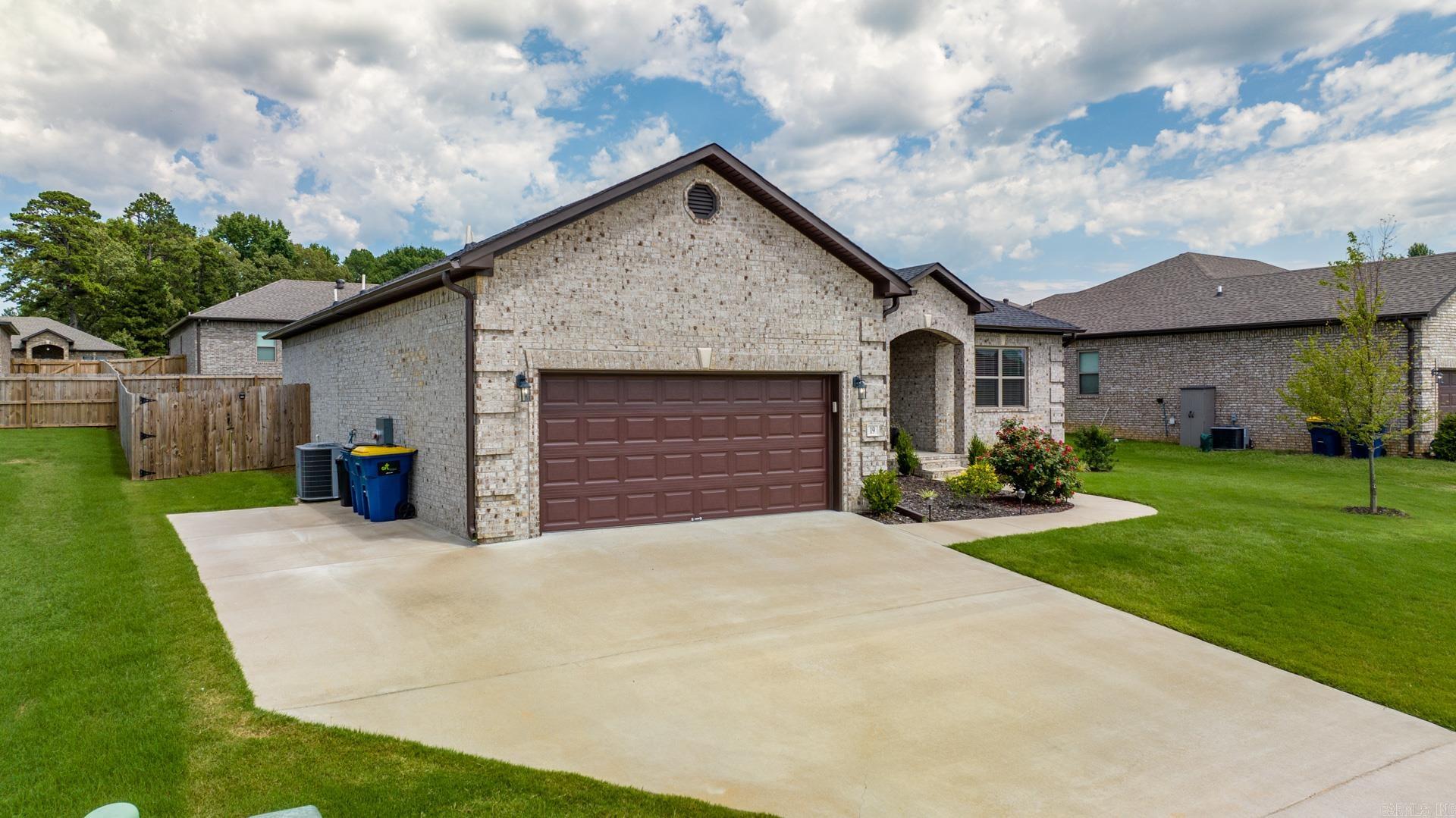 HERITAGE MEADOWS - Residential