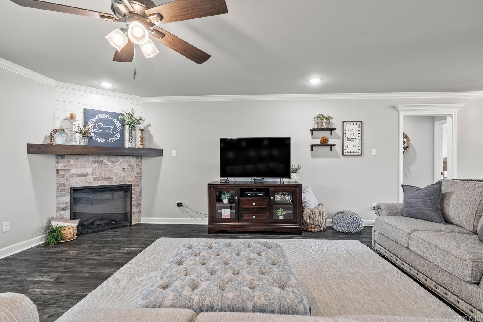 HERITAGE MEADOWS - Residential