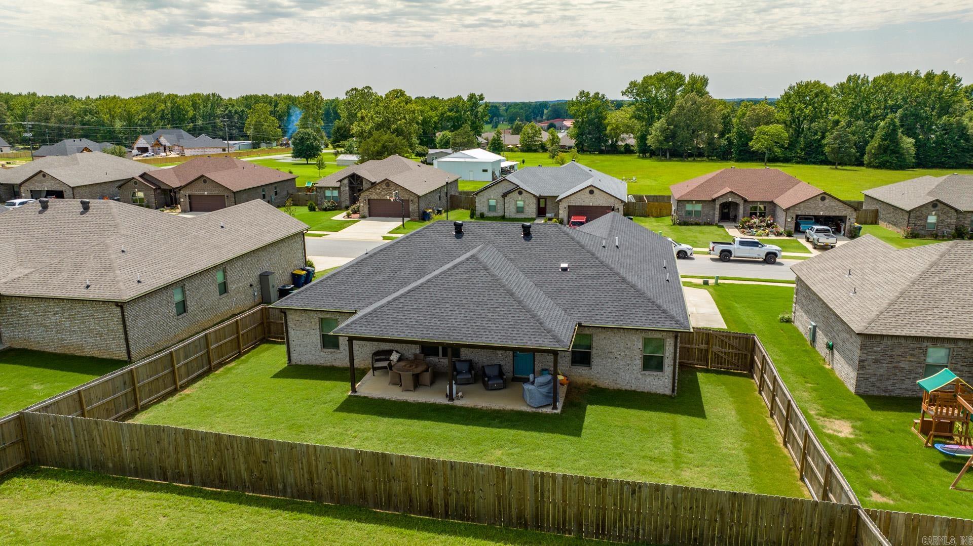 HERITAGE MEADOWS - Residential