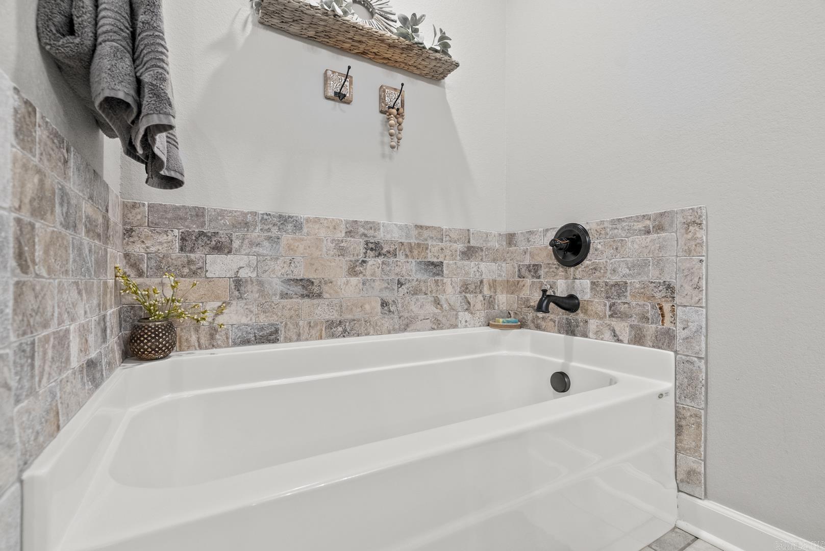 HERITAGE MEADOWS - Residential