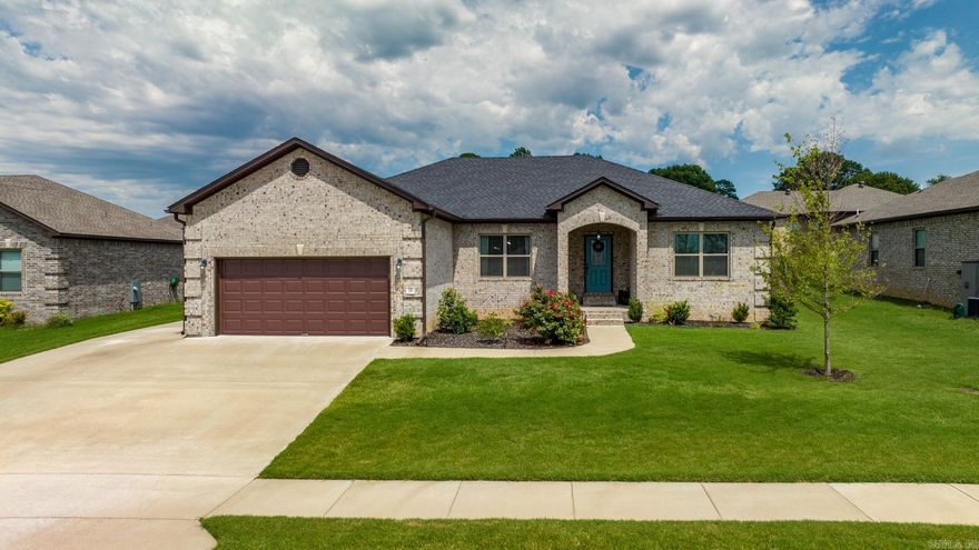 * Sellers offering $5000 credit towards buyers closing costs! * Beautiful 2021 built home in the heart of Cabot! This like-new 3 bedroom, 2 bathroom home has it all! Large open & split floor plan. The kitchen boast granite countertops, island, under cabinet lighting, and plenty of storage. Living room has plenty of windows with tons of natural lighting and fireplace. Luxury vinyl flooring and beautiful crown molding . Master bedroom has double vanity, walk in shower, and large walk in closet with shelving. Spacious spare bedrooms. Fully fenced backyard and covered patio. Extended driveway for extra parking!