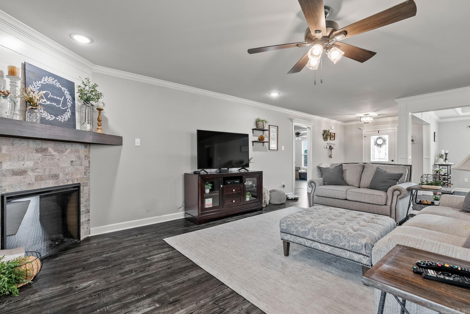 HERITAGE MEADOWS - Residential